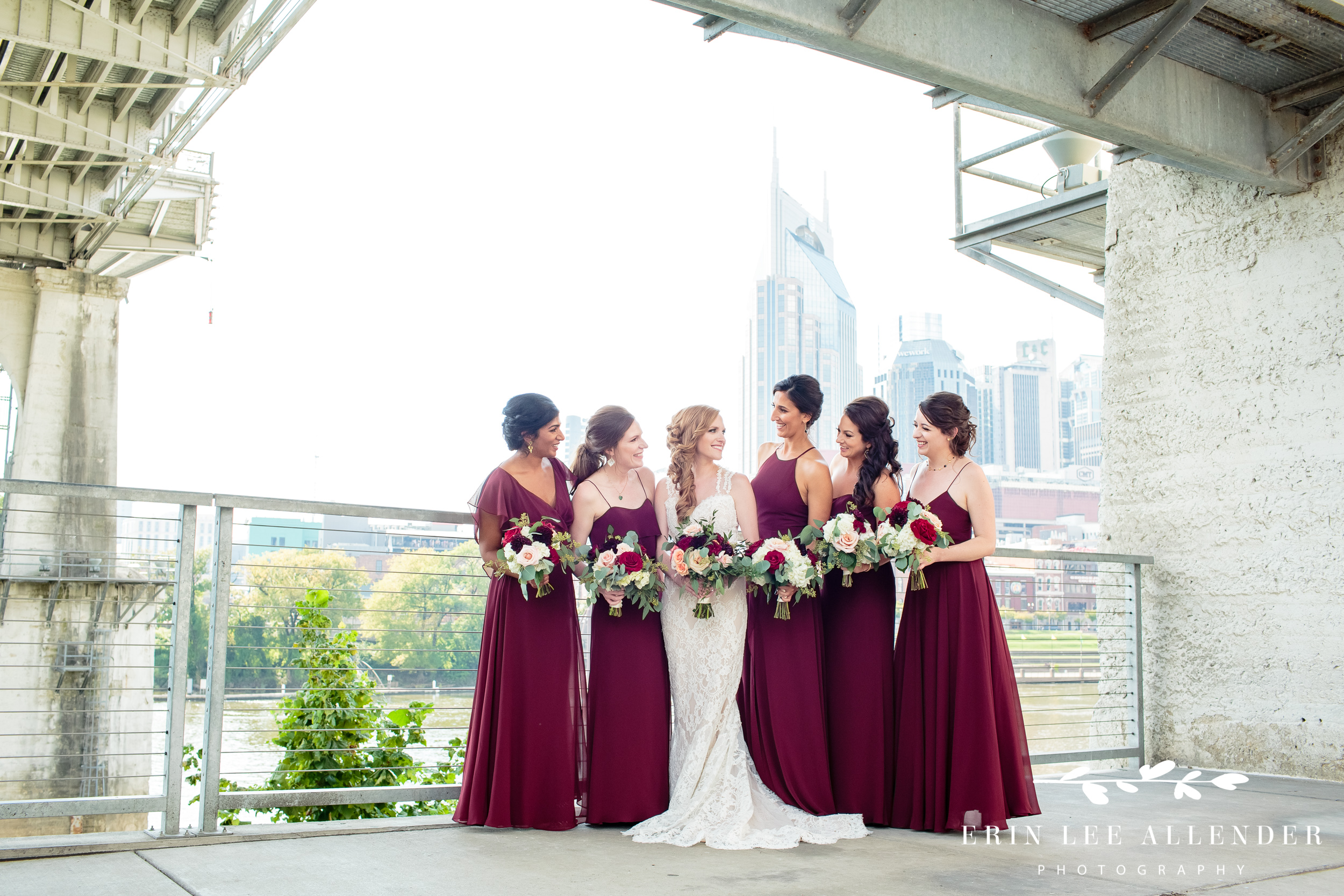 bridesmaids-nashville-skyline