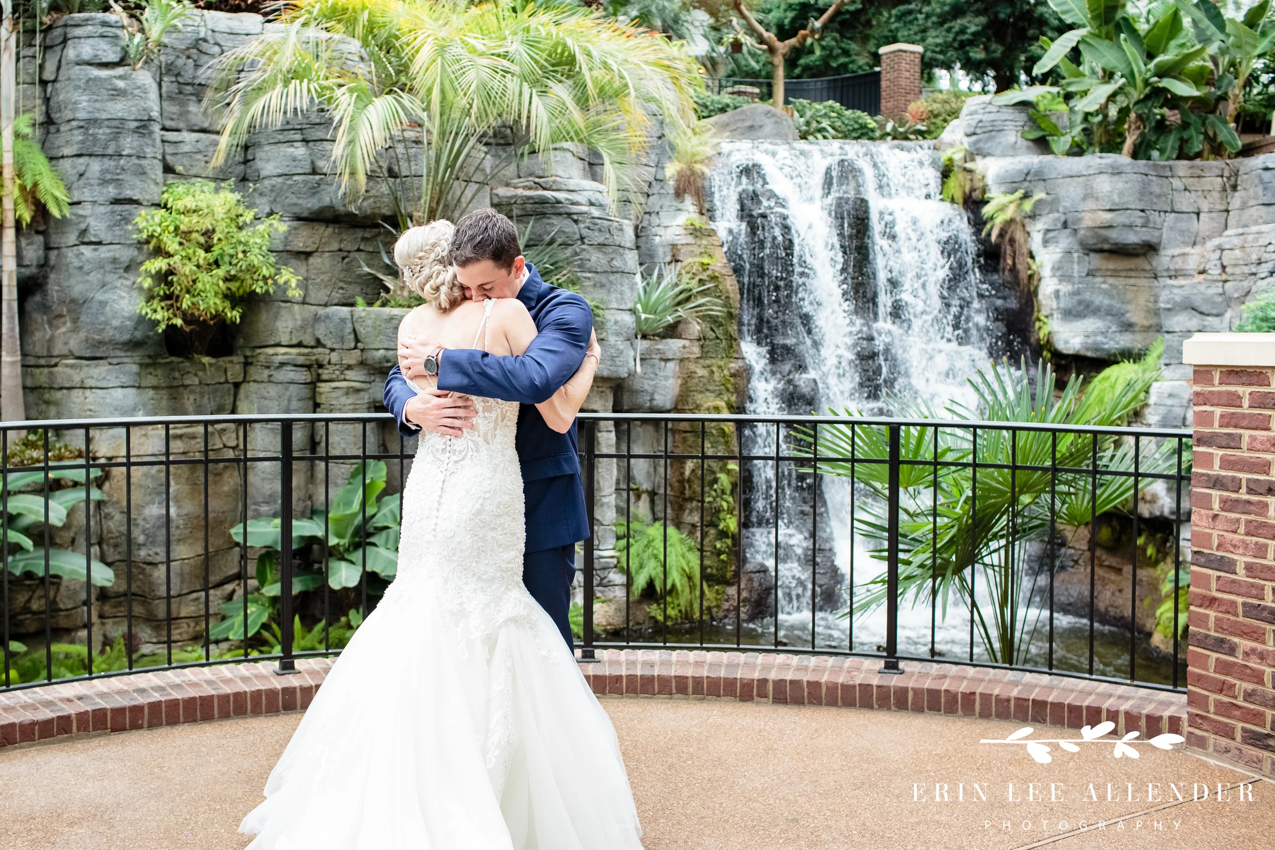 first-look-opryland-hotel