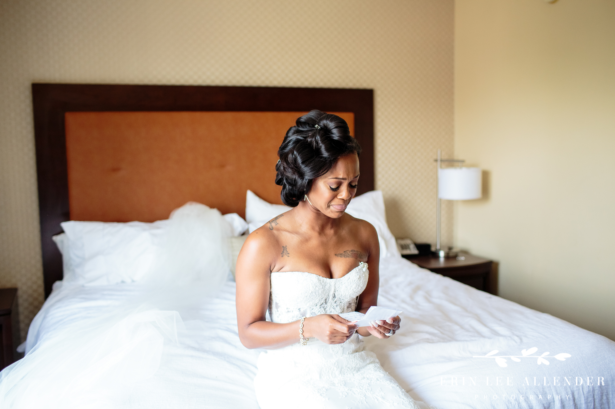 bride-reads-letter