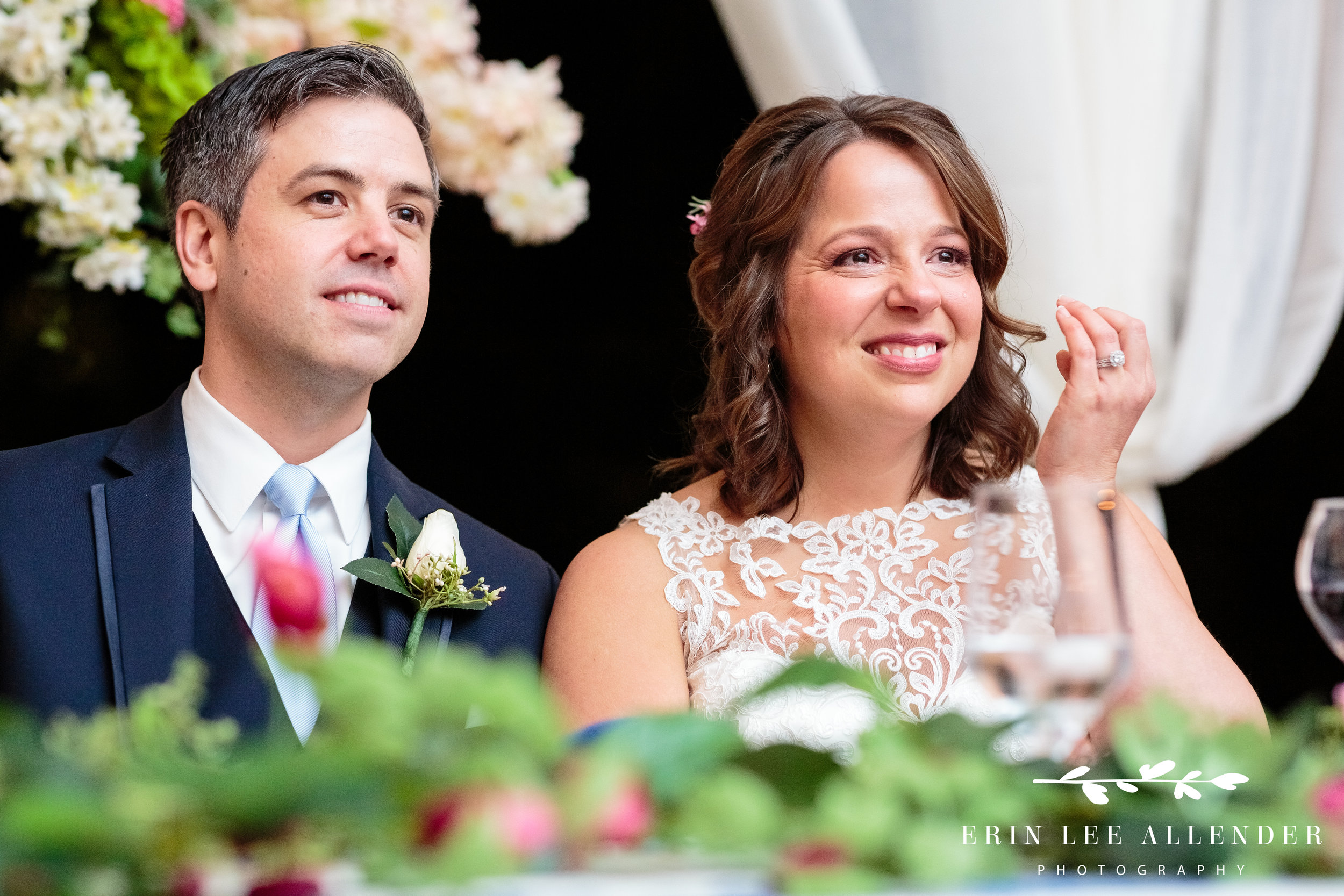 bride-cries-during-toasts