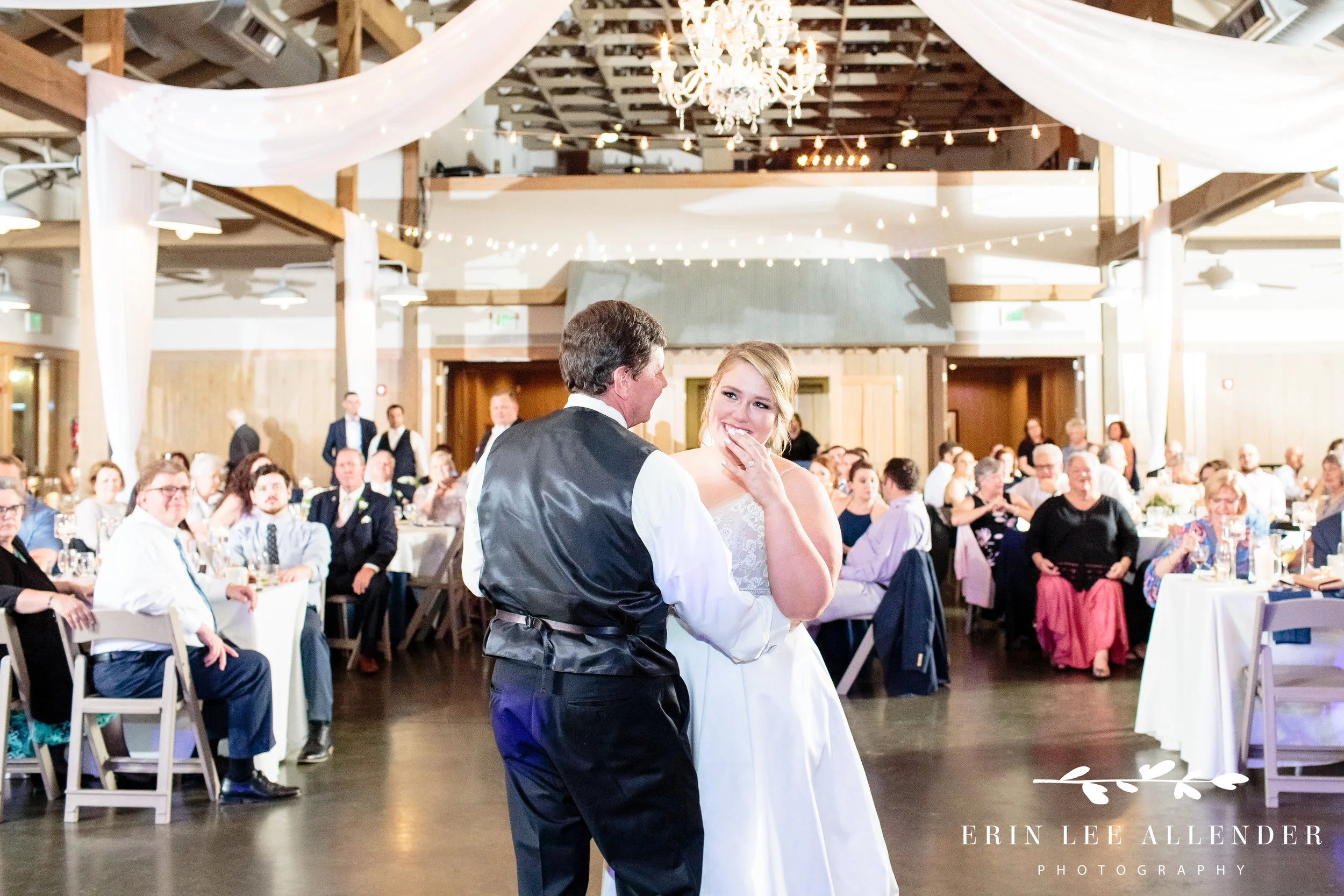 Dad-Daughter-wedding-dance