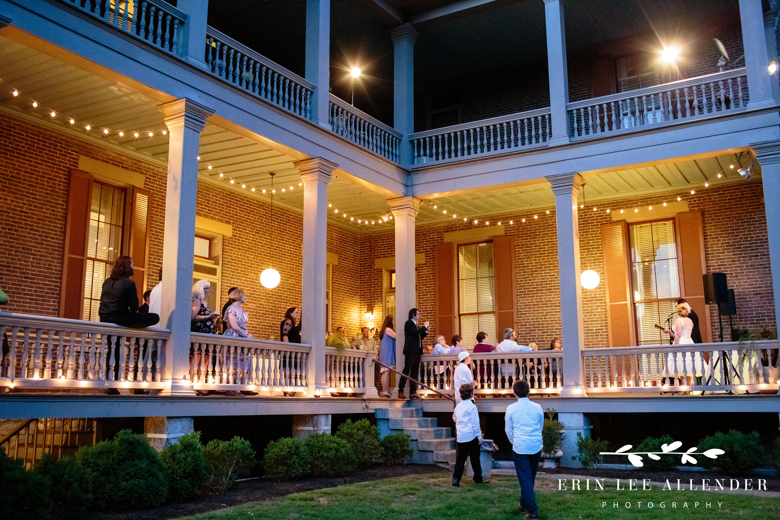 Reception-at-two-rivers-mansion