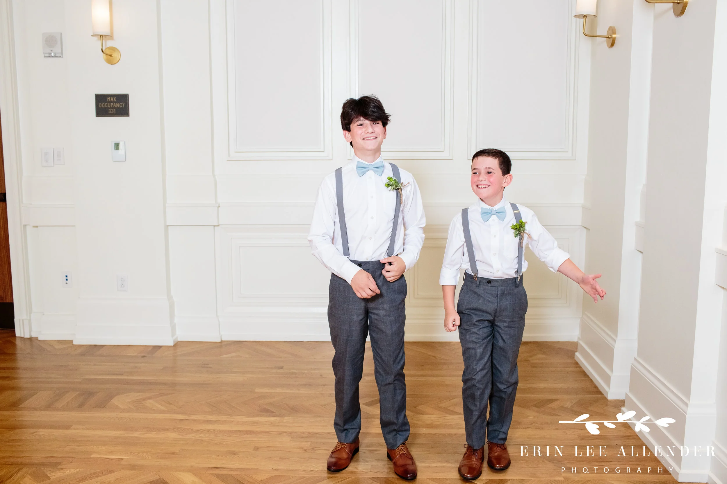 groom's-sons