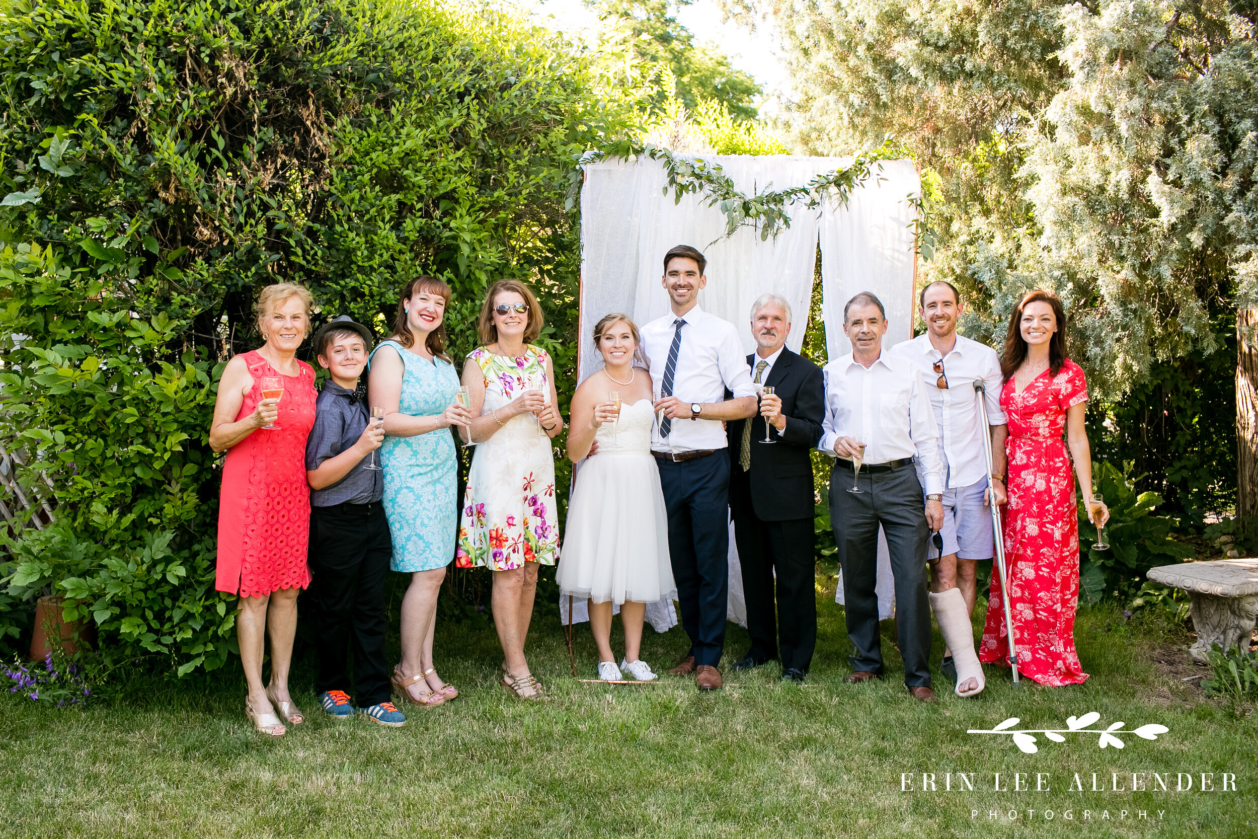 photo-of-all-mini-wedding-guests