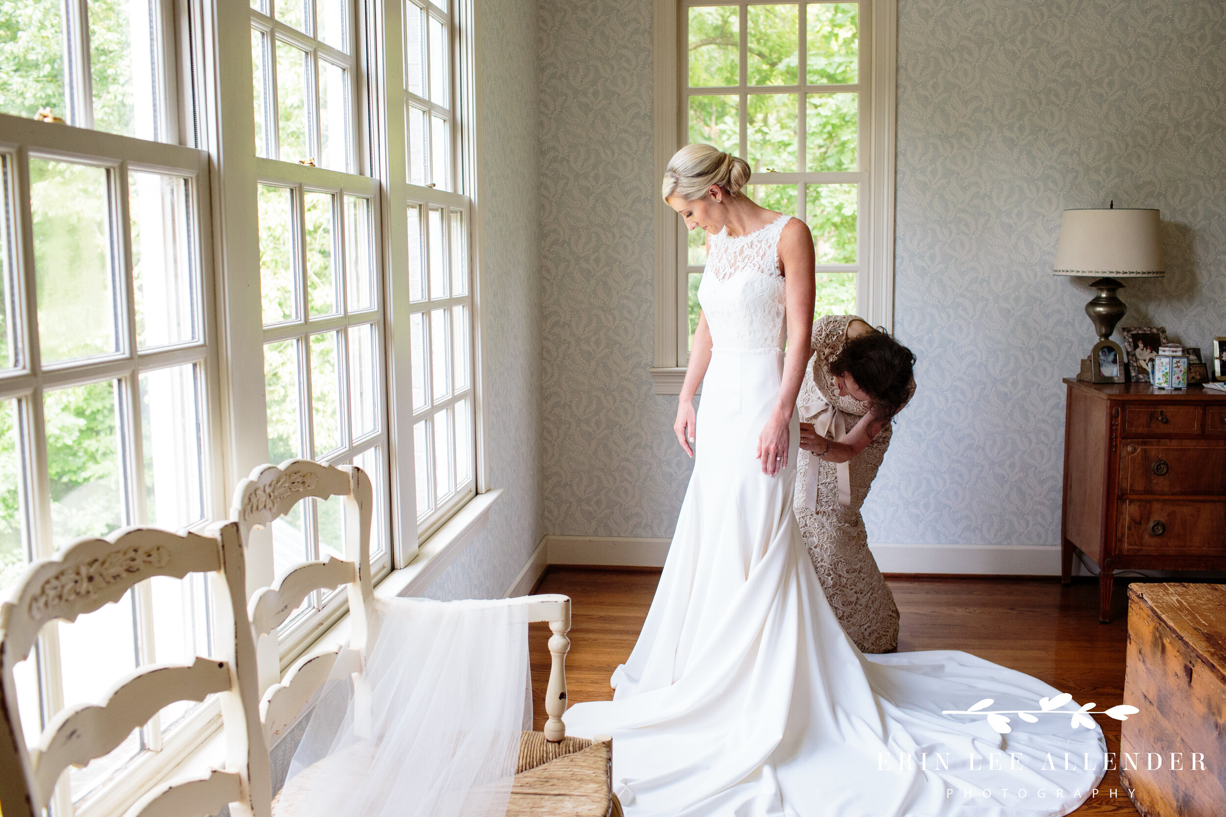 bride-getting-ready