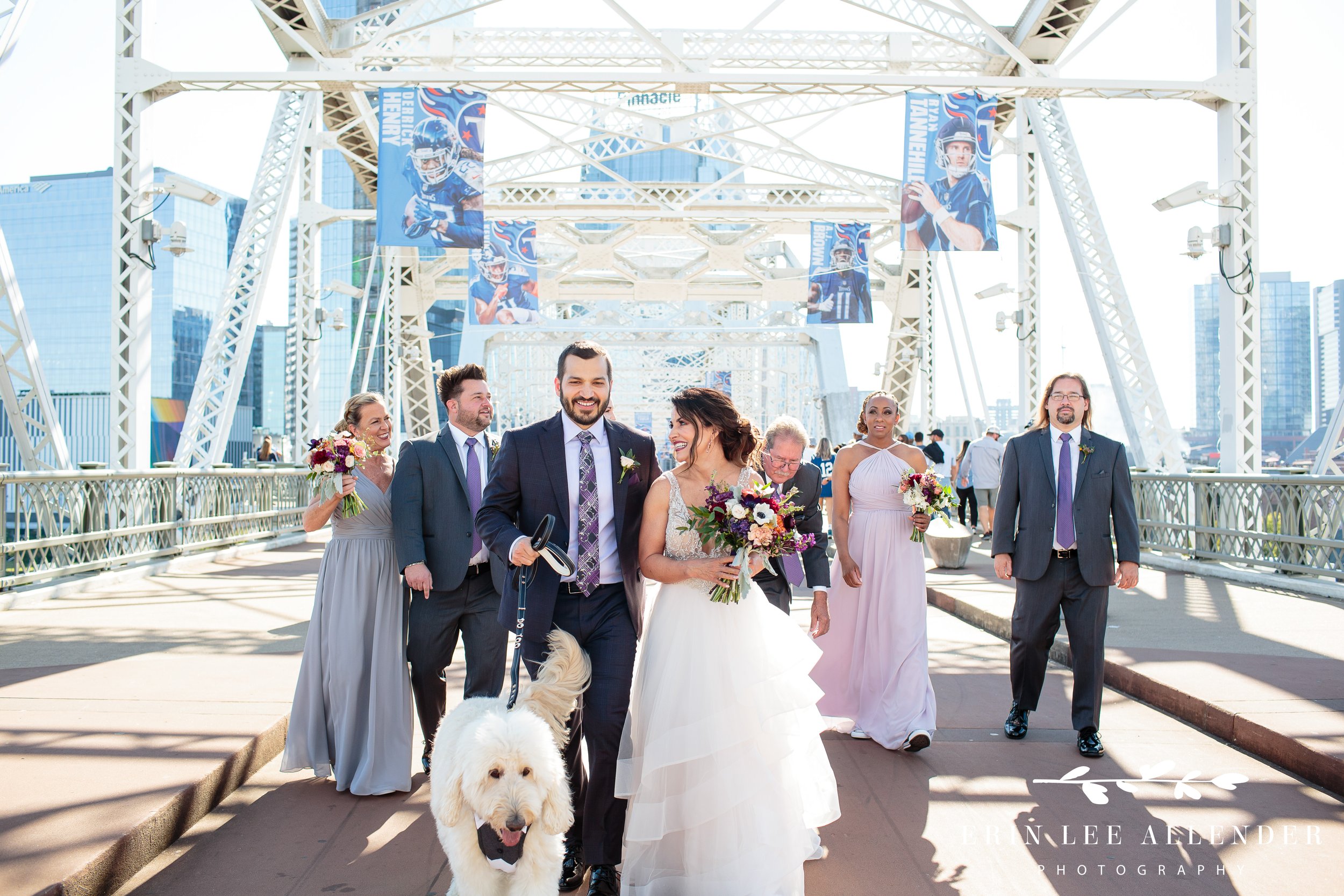 Wedding_Party_Nashville_Walking_Bridge