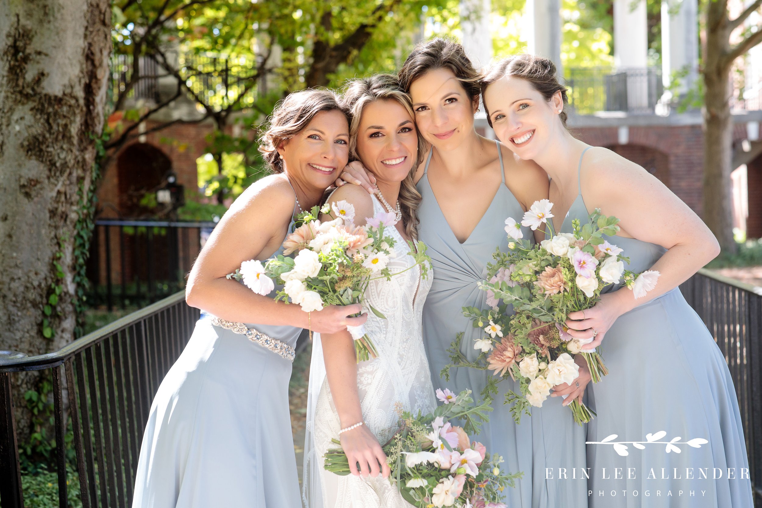 bridesmaids-brunch-wedding