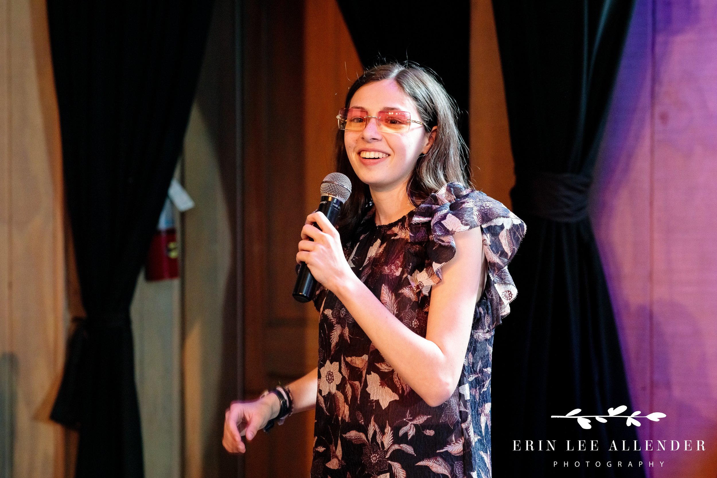 sister-giving-bar-mitzvah-speech