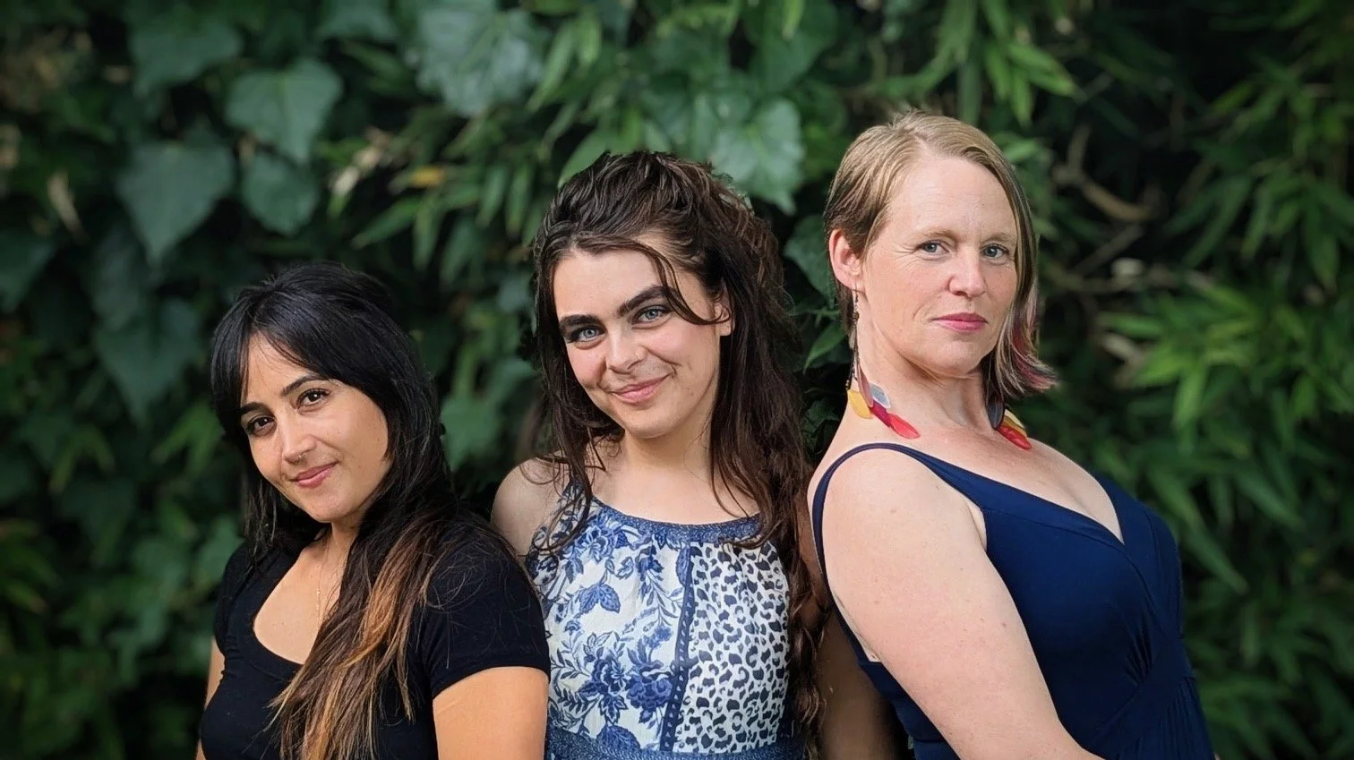 HEN - Women's Vocal Trio