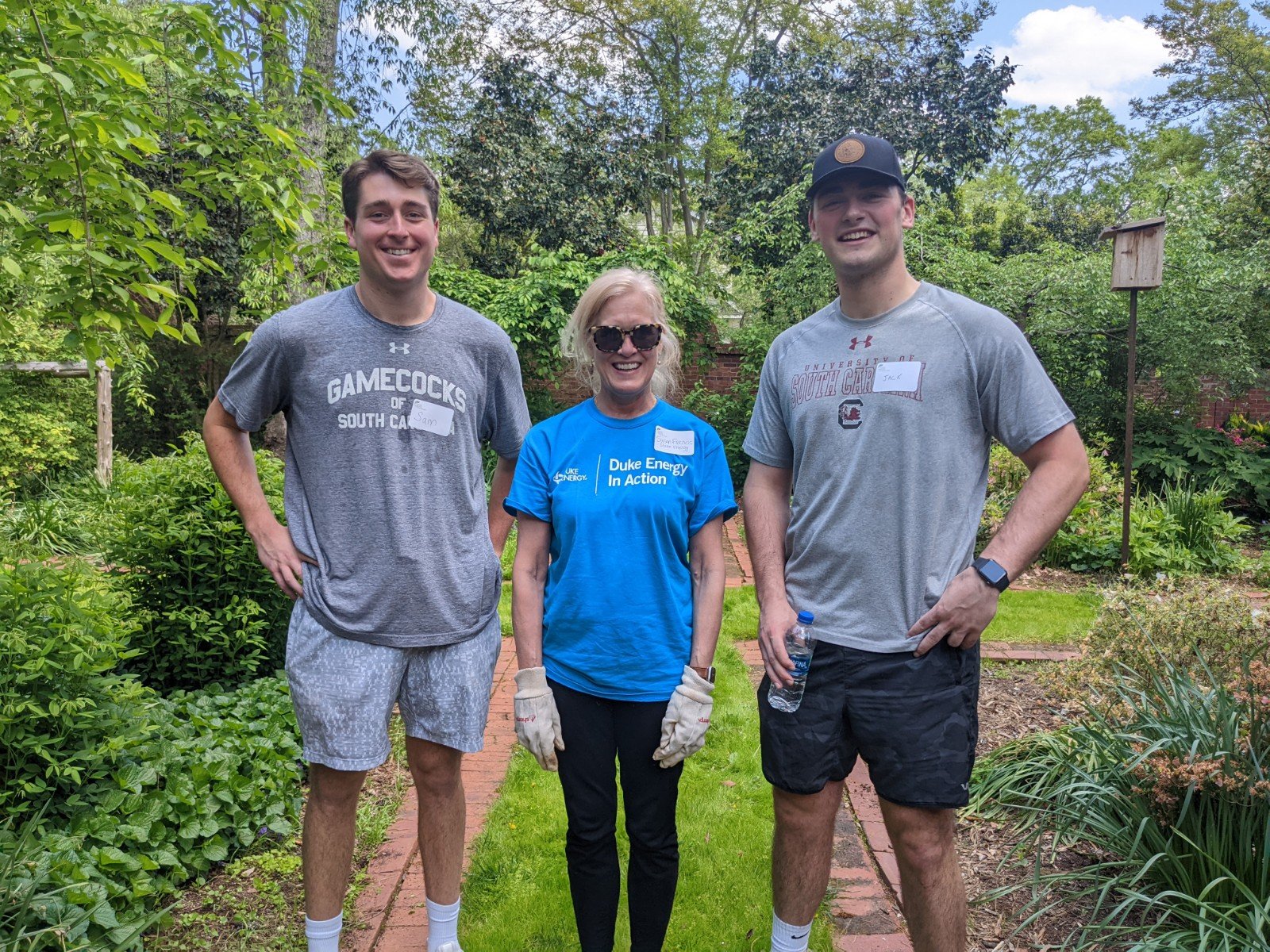 Corporate Volunteers in the Garden