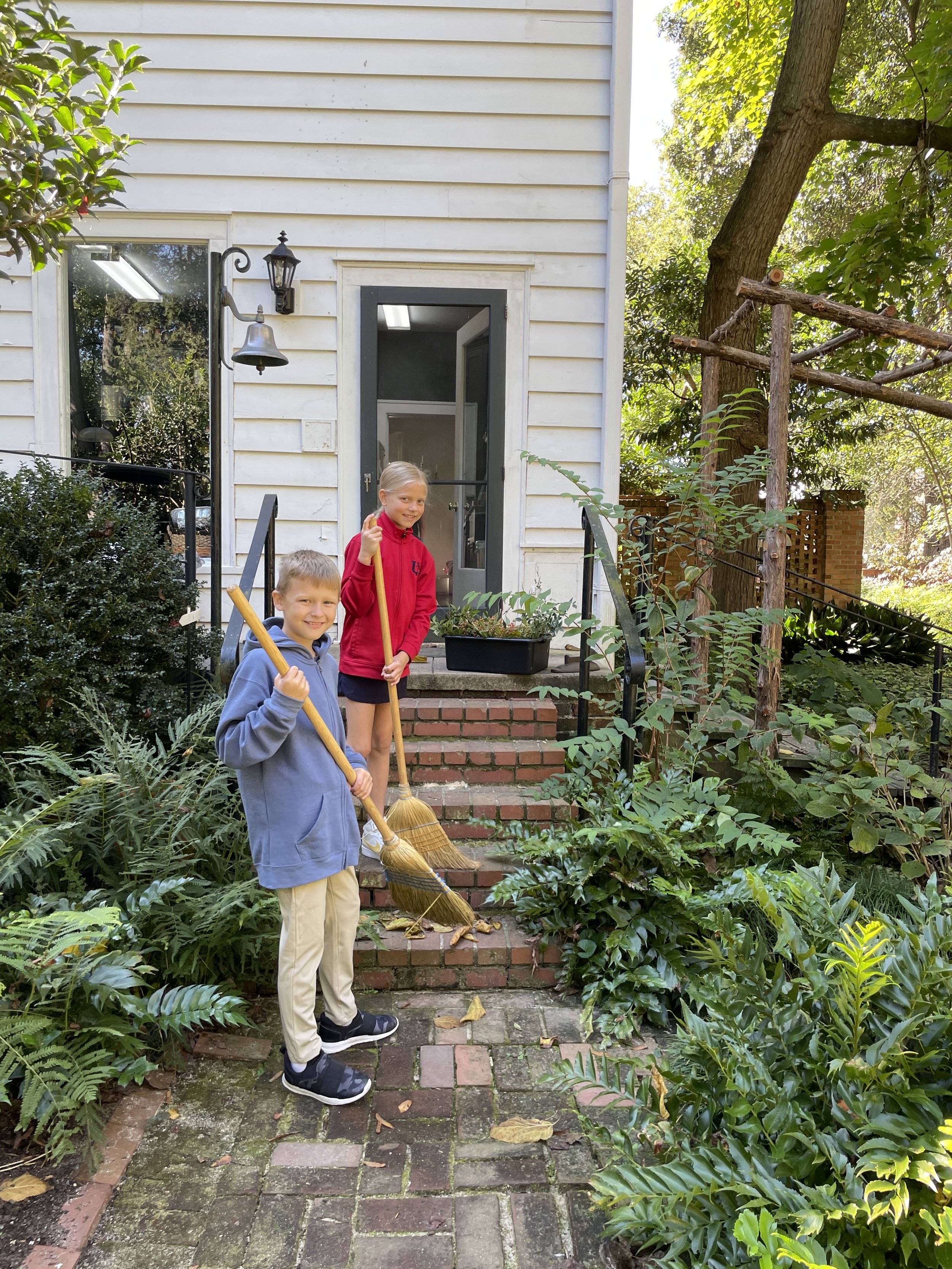 Teen volunteers in the garden