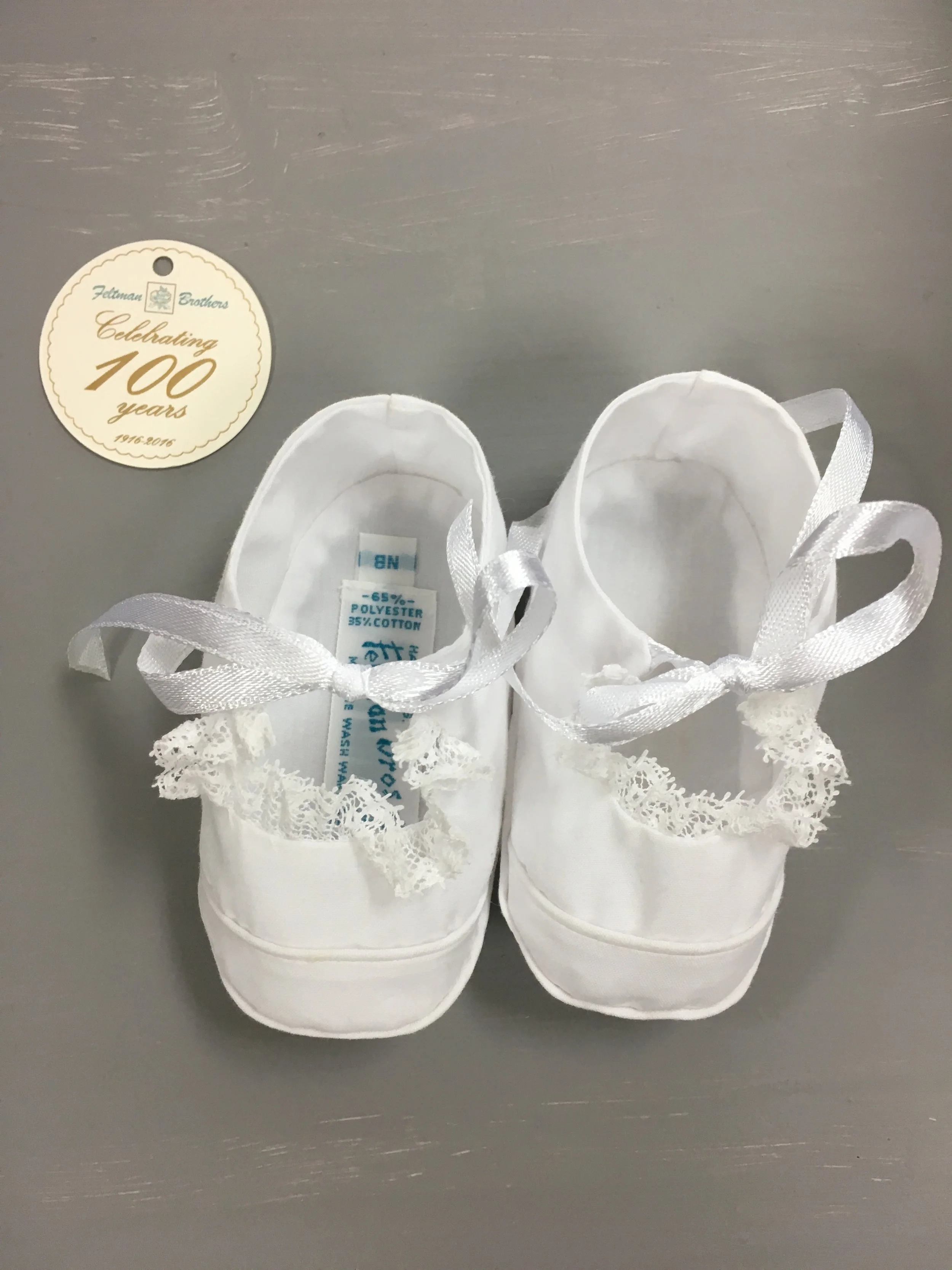 white with whie lace shoe 5902.jpeg