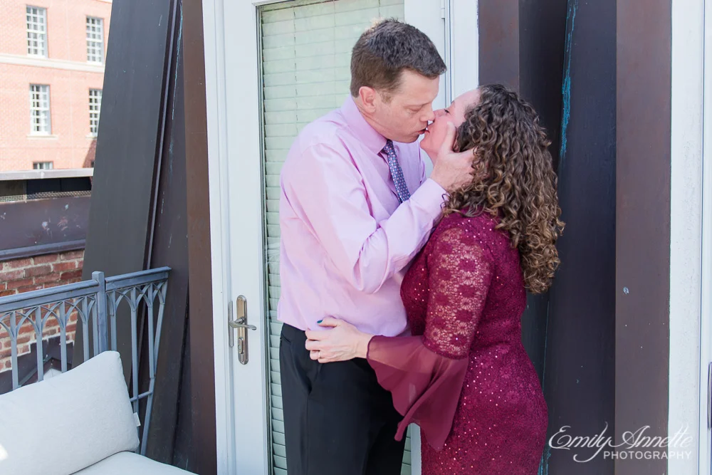 Emily-Annette-Photography-Elizabeth-Aaron-Elopement-Wedding-Alexandria-Virginia-04.jpg