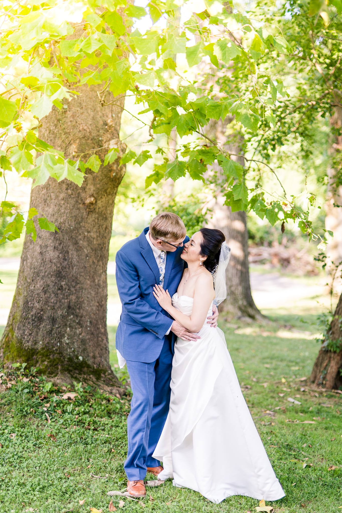 Hunter House Wedding Portraits Vienna, Virginia Wei and Paul