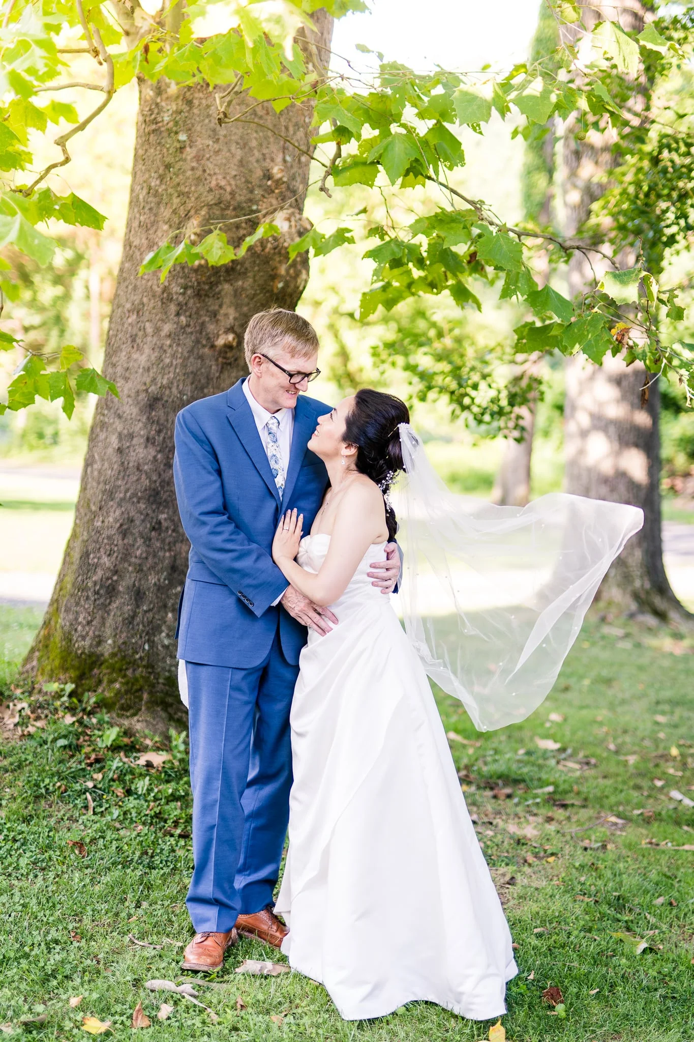 Hunter House Wedding Portraits Vienna, Virginia Wei and Paul