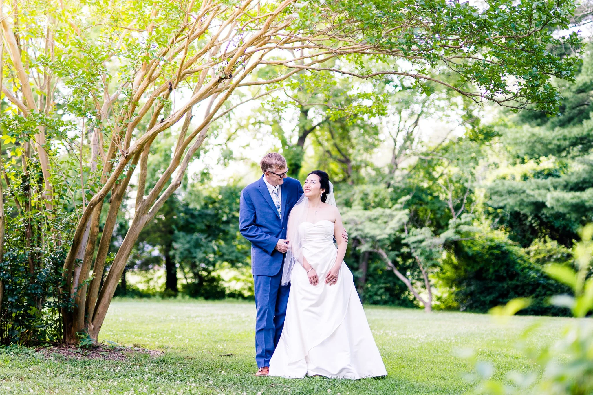 Hunter House Wedding Portraits Vienna, Virginia Wei and Paul