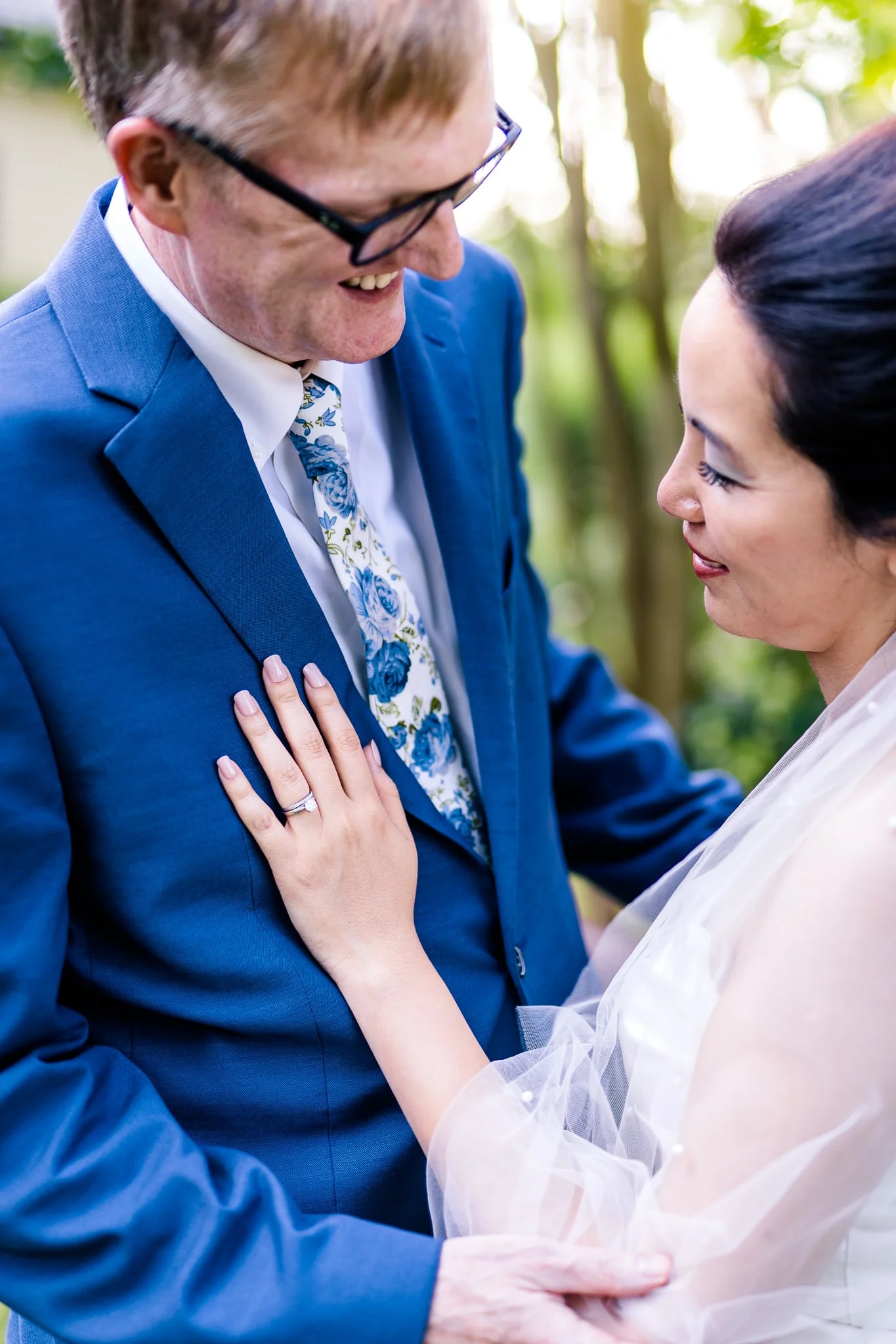 Hunter House Wedding Portraits Vienna, Virginia Wei and Paul