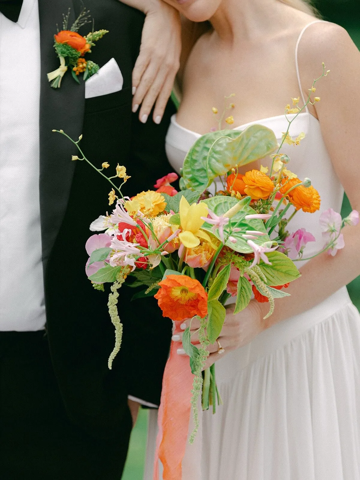 Well we&rsquo;ve officially reached that point in winter when I dream daily of days on the lake and colorful weddings like this beautiful celebration of Allie and Patrick ❤️
.
.
.
Photo @corynkieferphoto 
Venue @basinharborweds 
Florals @claytonflora