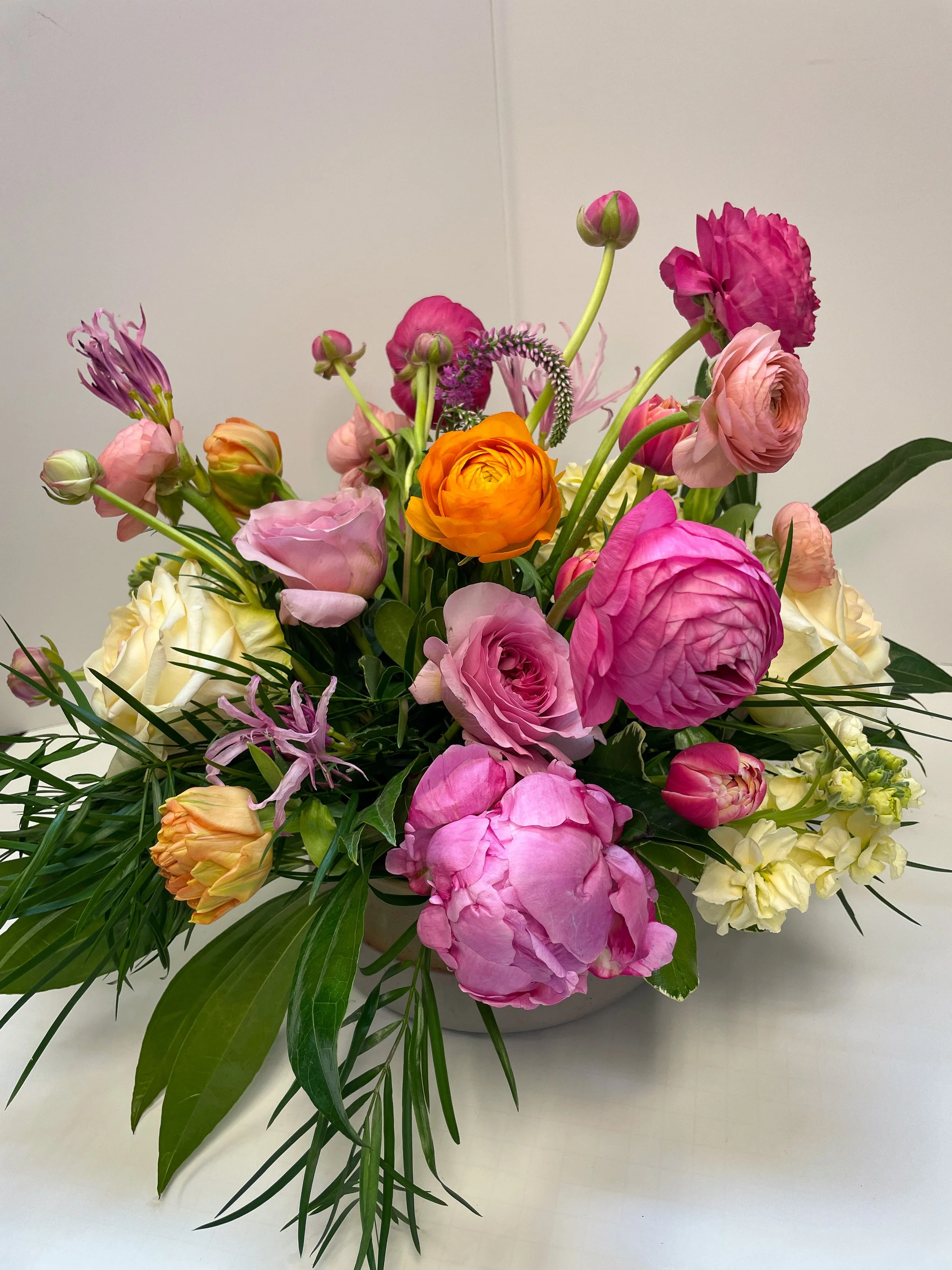 floral-arrangement-near-me-vermont-mothers-day-floral-bouquets-clayton-floral-vt.jpg