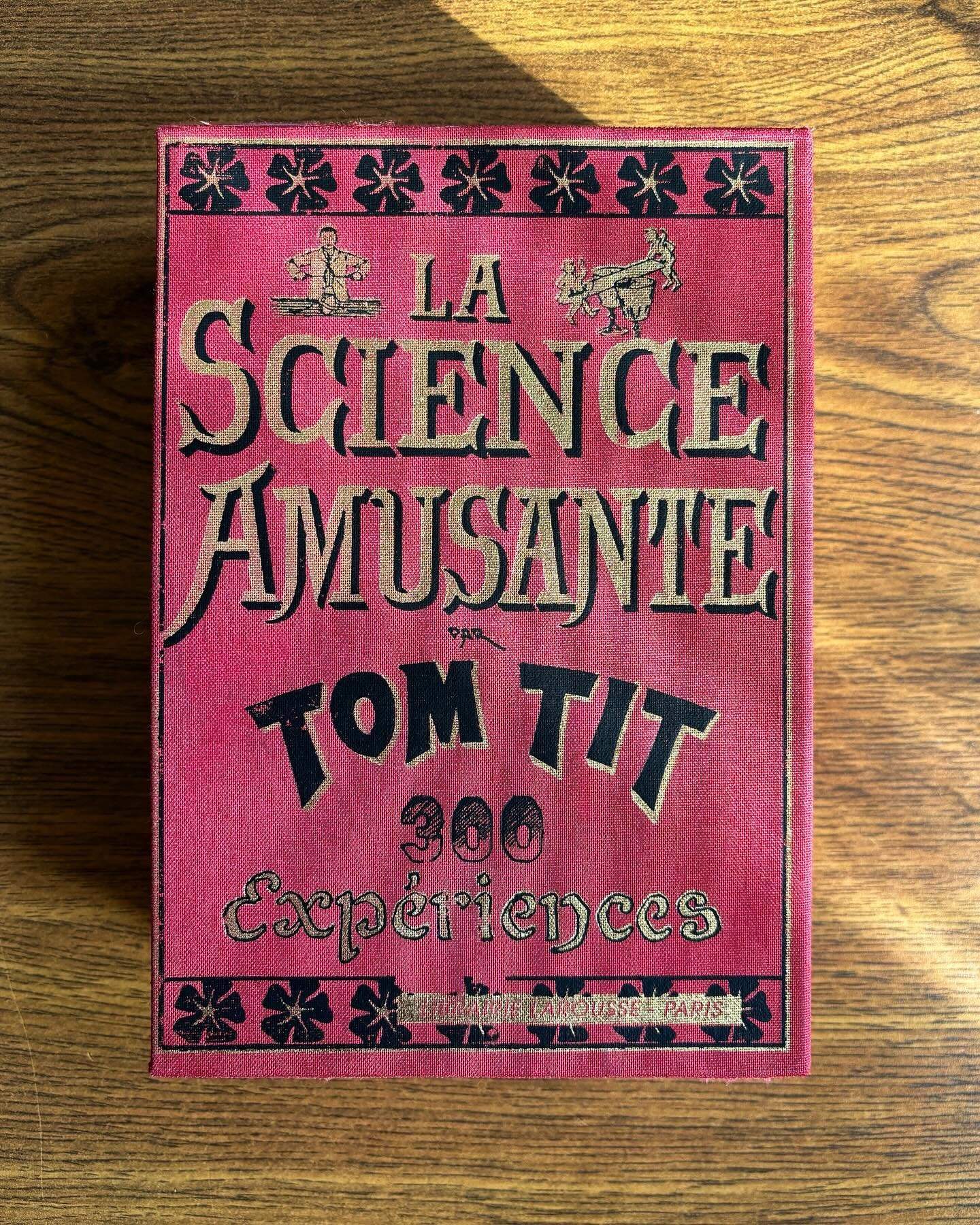 Faites tenir un &oelig;uf debout sur une bouteille avec Tom Tit ! ✨
&mdash;
#tomtit #lascienceamusante #librairie