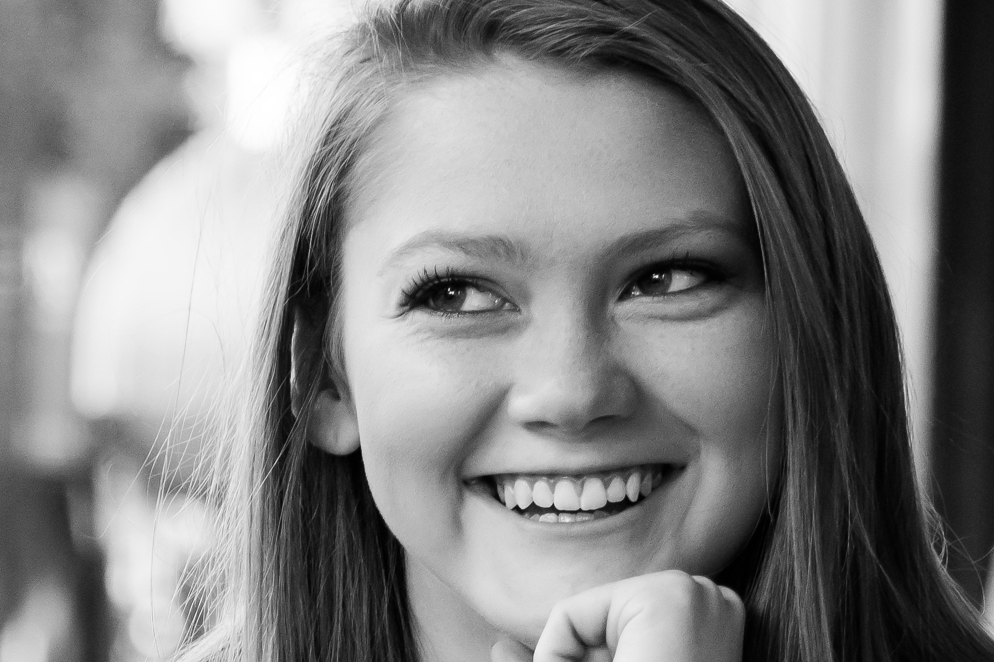 Sarah-129Editbwcrop-2.jpg