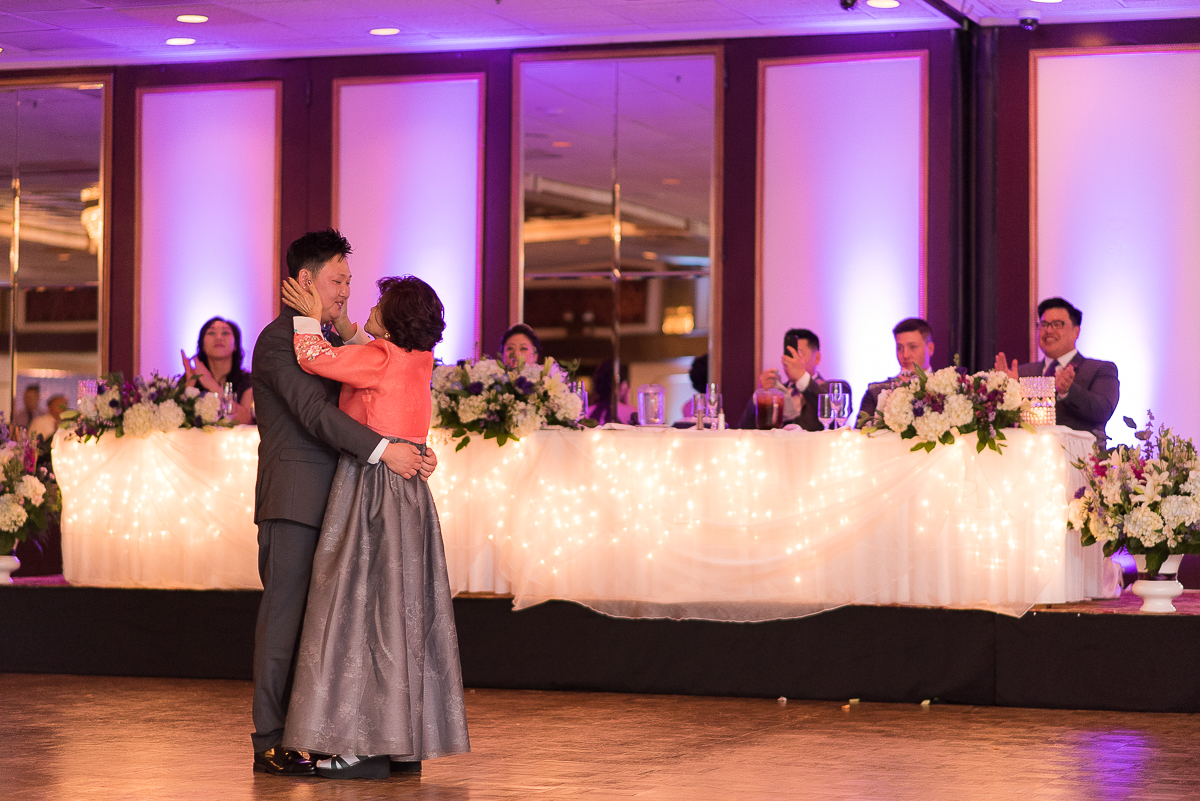 LaFontaineBleue-Reception-Mother-Son-Dance.jpg