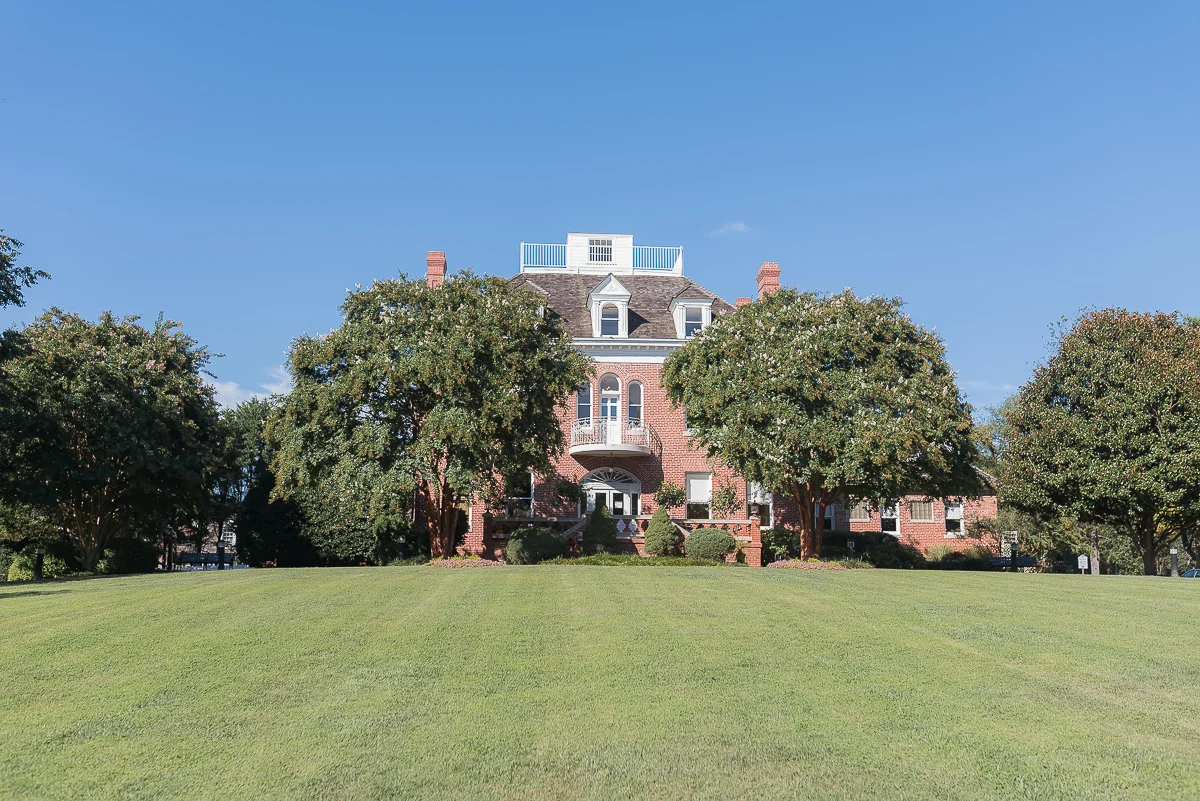 Maryland-Kentlands-Mansion-Wedding-Bride-Groom-5.jpg