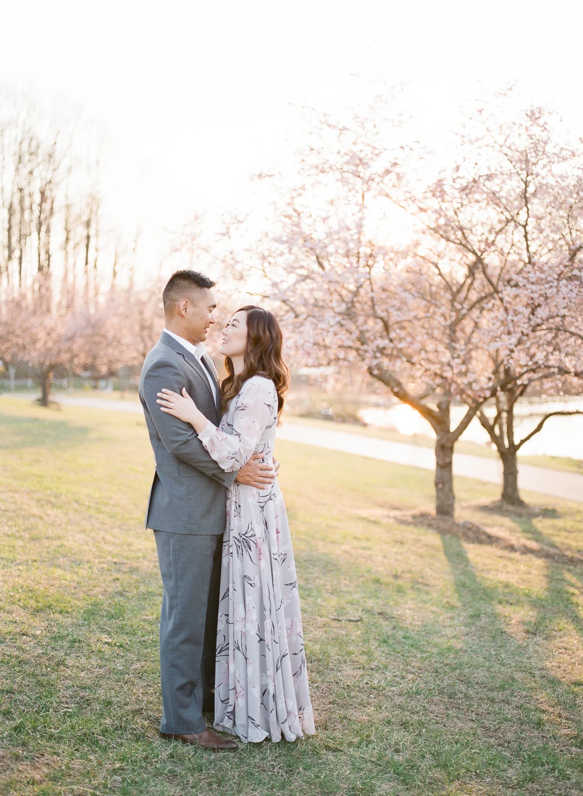 MD-Engagement-Spring-Ellicott-City-Centennial-Park-3.jpg