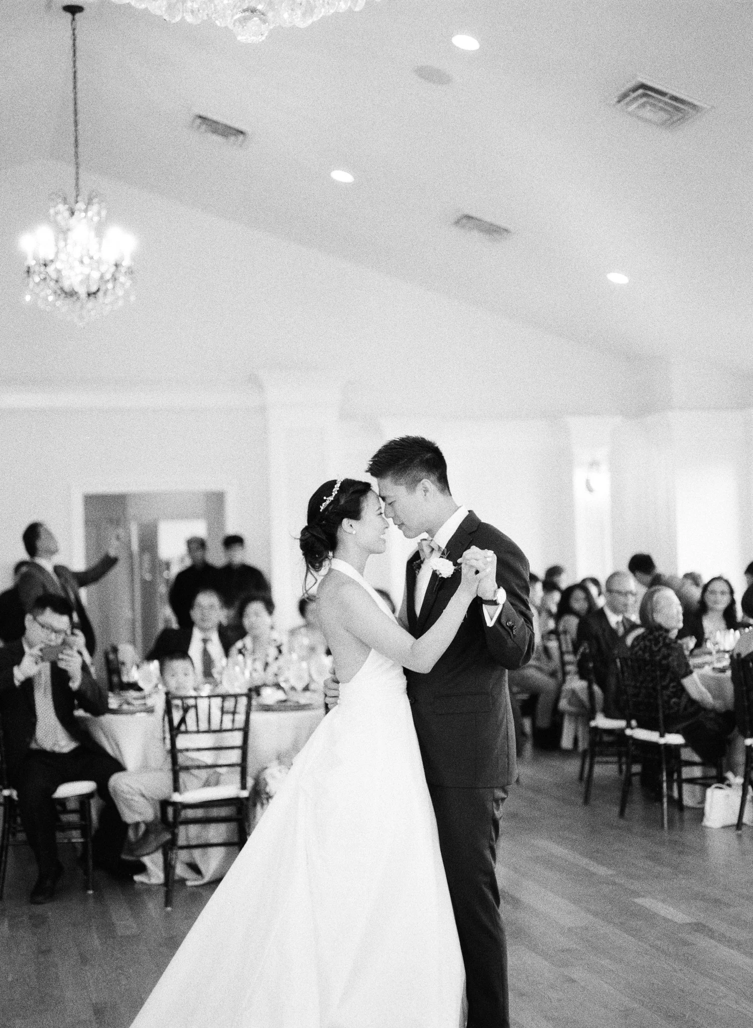 VA-Breaux-Vineyards-Summer-Wedding-Dusty-Blue-93.jpg