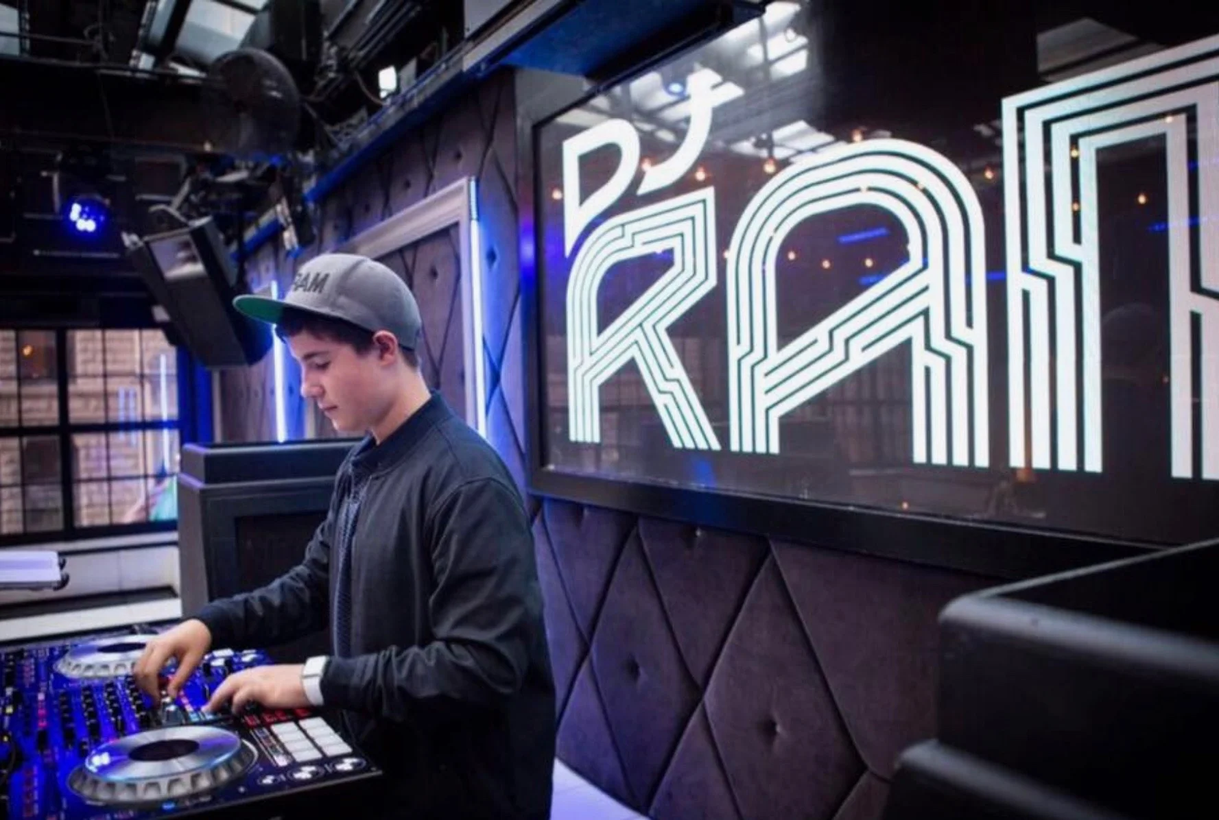 The Latin School Of Chicago Homecoming - Studio Paris Nightclub