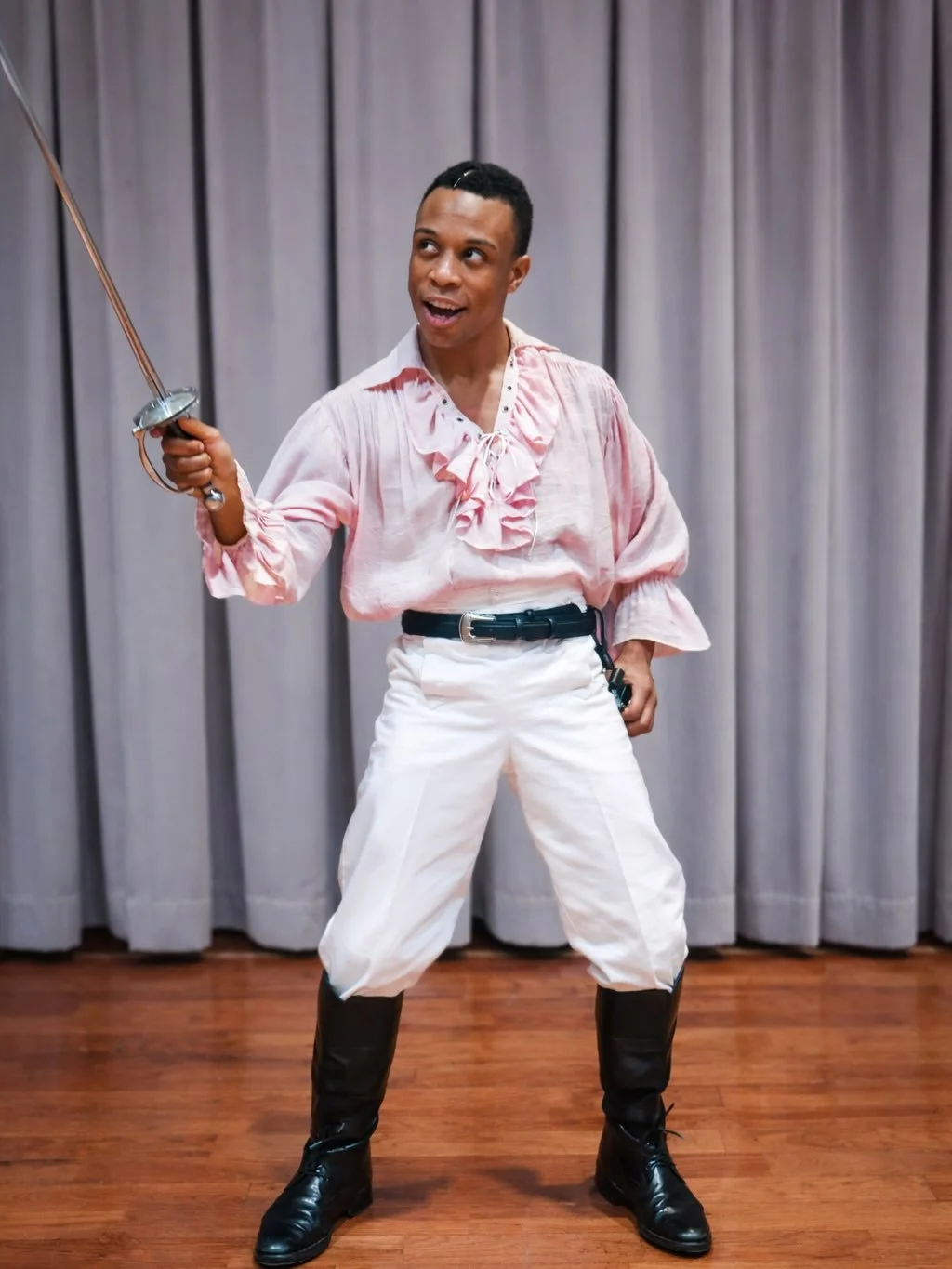 Last night, this Fort Worth boy made his Bass Performance Hall debut with Fort Worth Symphony Orchestra and Dallas Theater Center&rsquo;s Shakespeare at the Symphony.🎭✨

If you would&rsquo;ve told me in the ninth grade when I first read Romeo and Ju