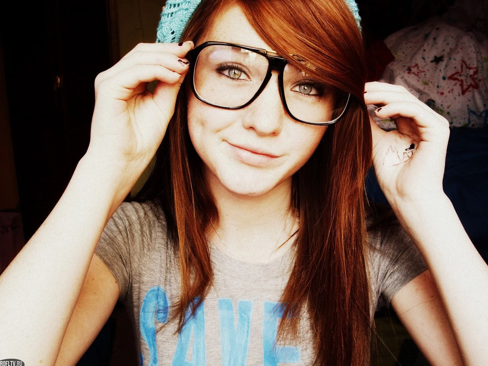 girls-with-glasses-2.jpg