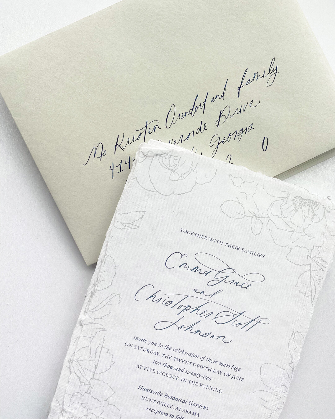Congrats to Emma &amp; Chris getting married this weekend! They&rsquo;re getting married at a botanical garden so this cute little floral detail was perfect for their invitations 😌💐