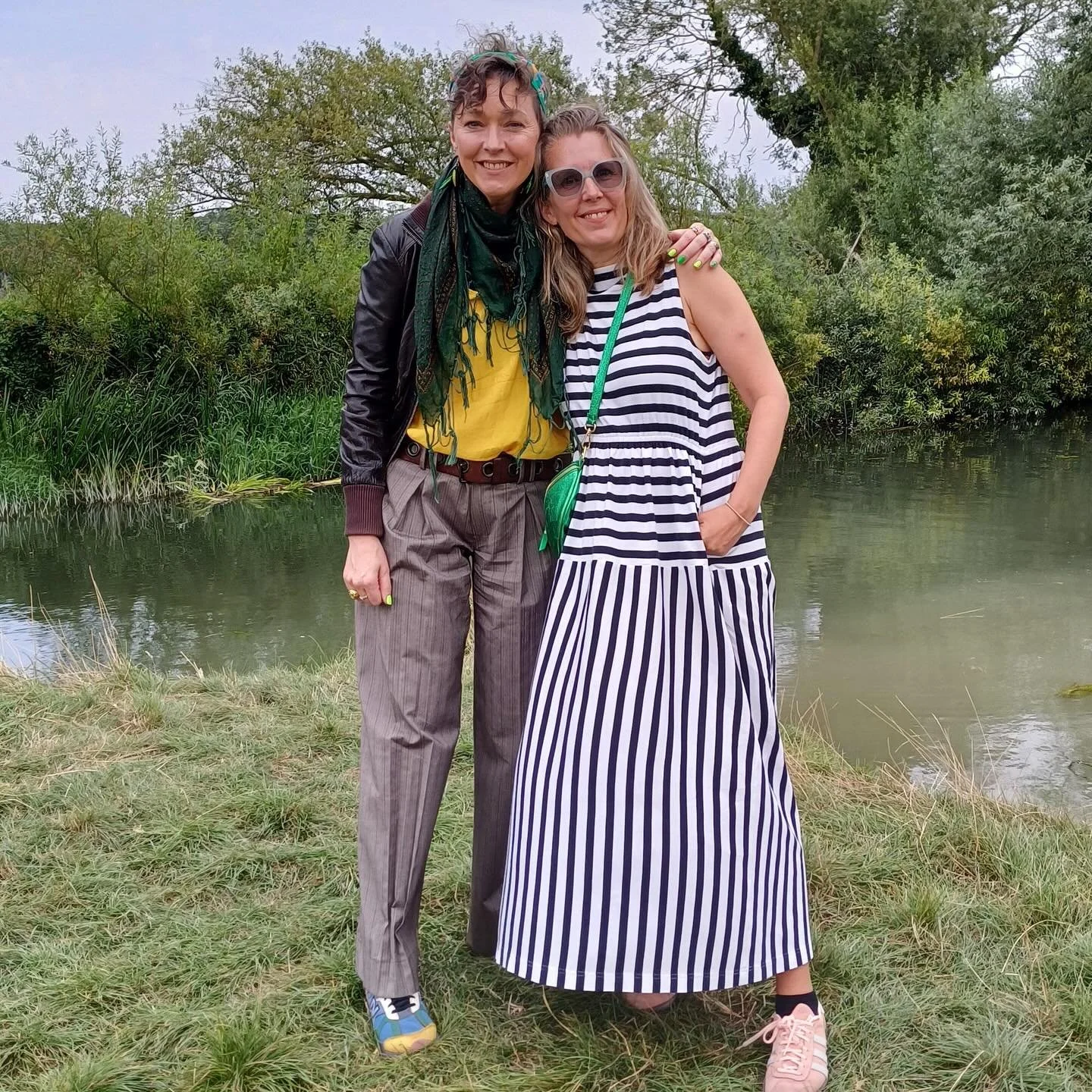 M. G. Leonard &amp; Polly Dunbar, author &amp; illustrator of The Adventures of Portly the Otter, with editor @lucycourtenayauthor &amp; designer @tiffchildrensbooks_design from Farshore books, messing about by the river 🦦