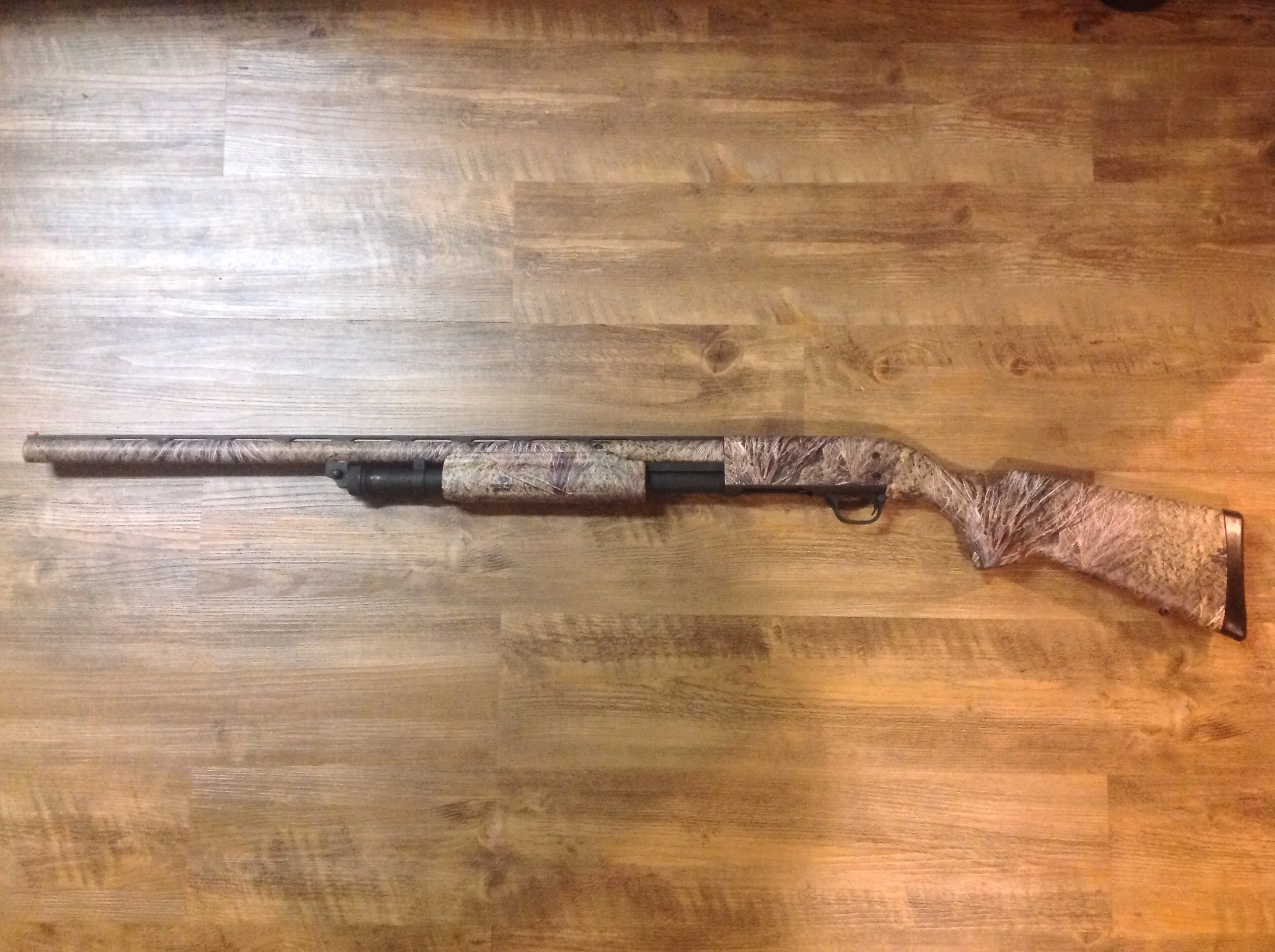 Mossy Oak Shotgun Graphics Wrap