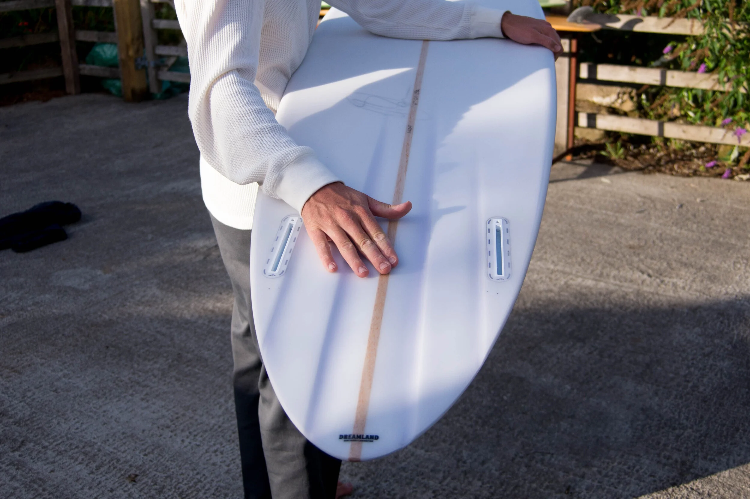 Banner - White 610.jpg