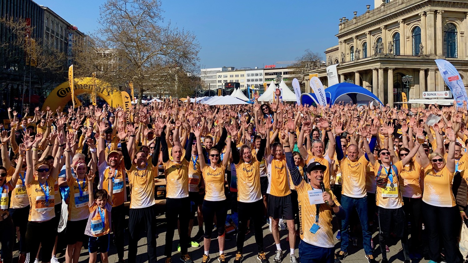 Harald_Greising_Moderator_Event_Hannover Marathon_Continental_2019 .jpeg