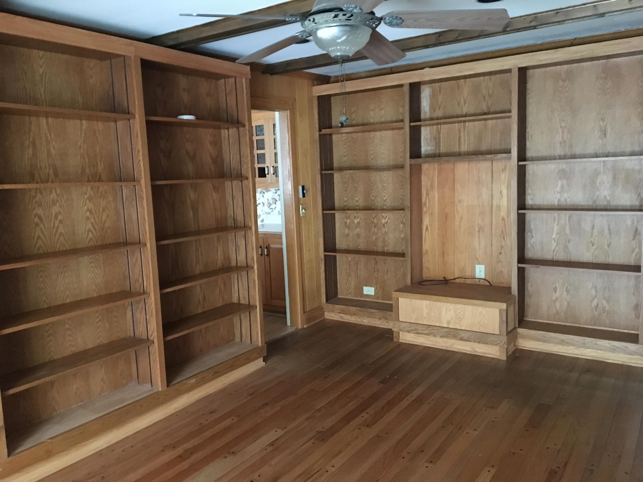  perfect bookshelves to reuse in the office (front of the house). these all came out in order to open the walls. 