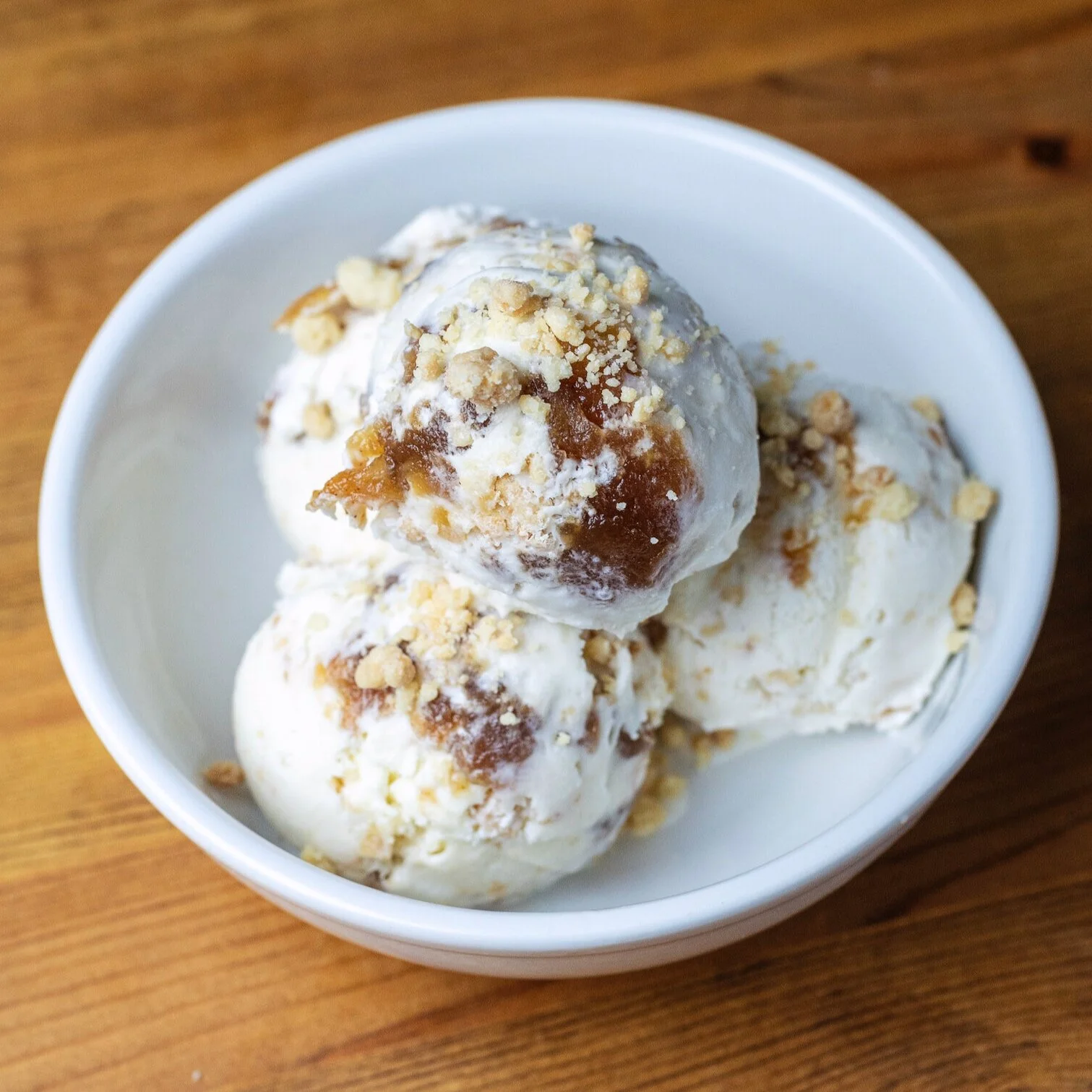 apple_pie_ice_cream_06.jpg
