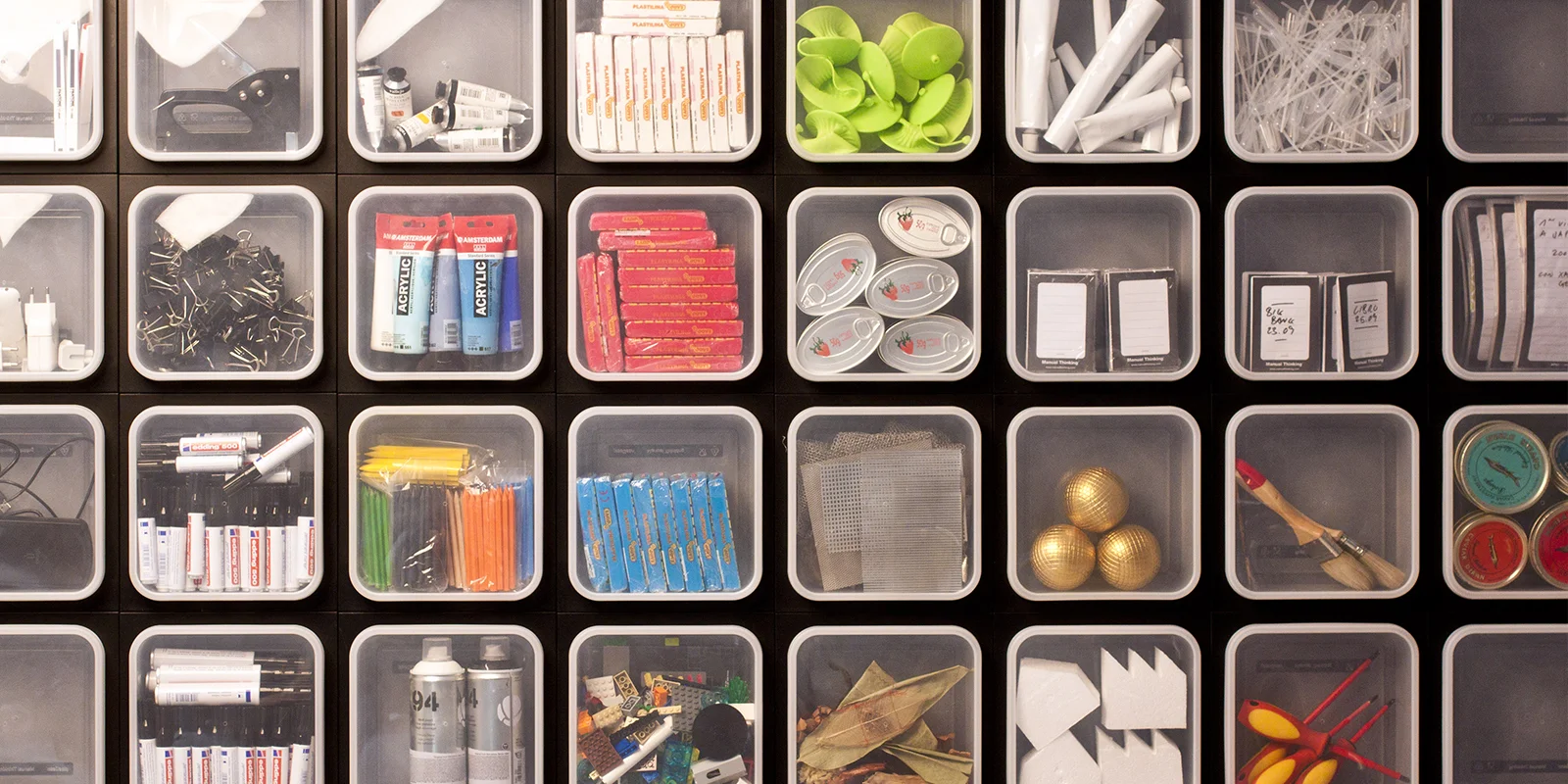 manual-thinking-box-studio-2.jpg