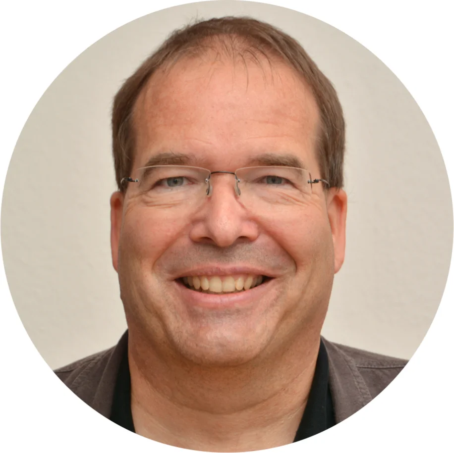 Dr. Matthias Holtmann