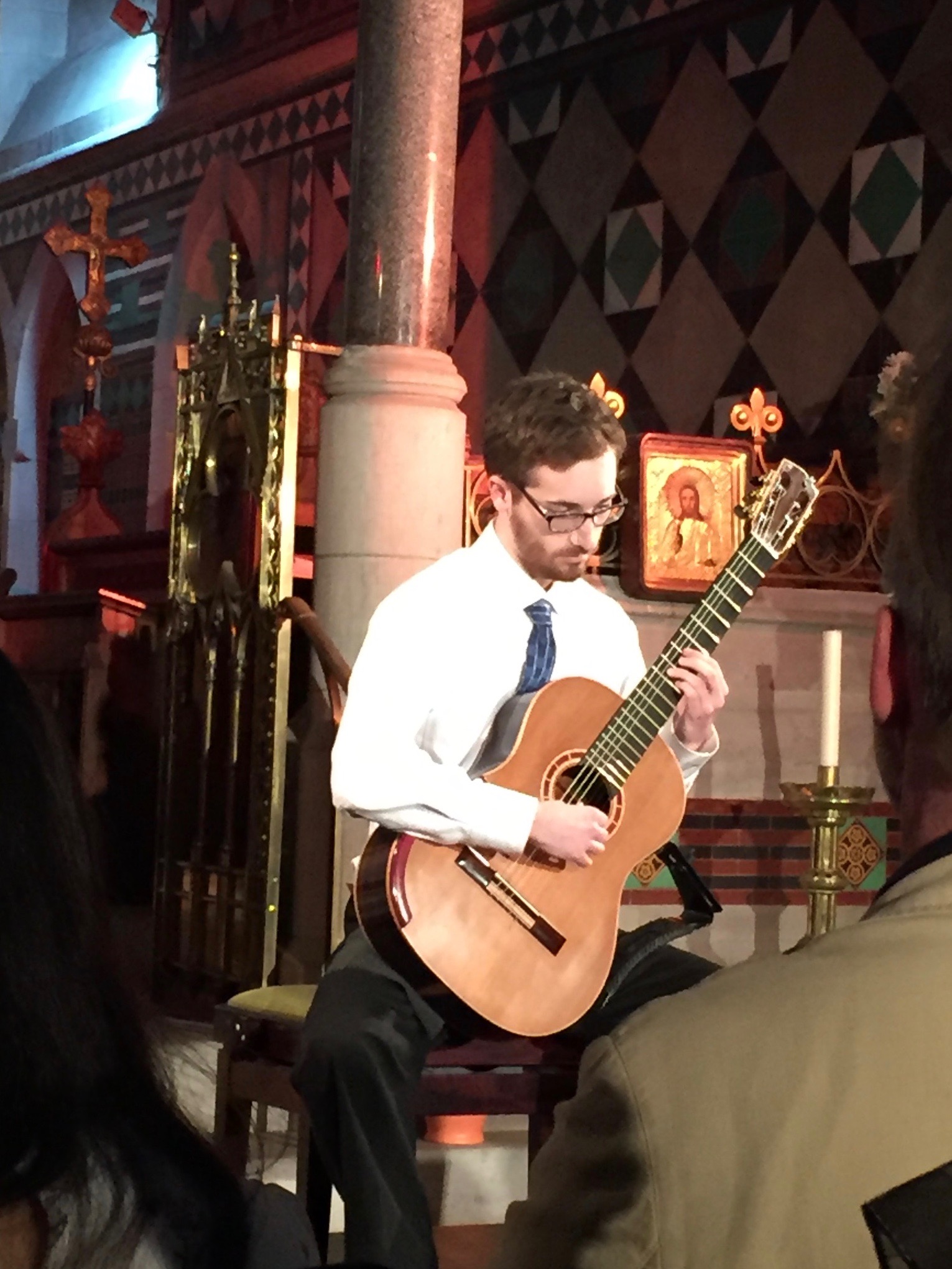 Brian King plays Bach's Prelude BWV 1006a .