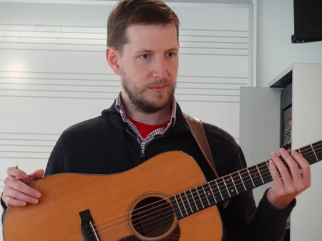 Punch Brothers' Chris Eldridge Guitar Workshop