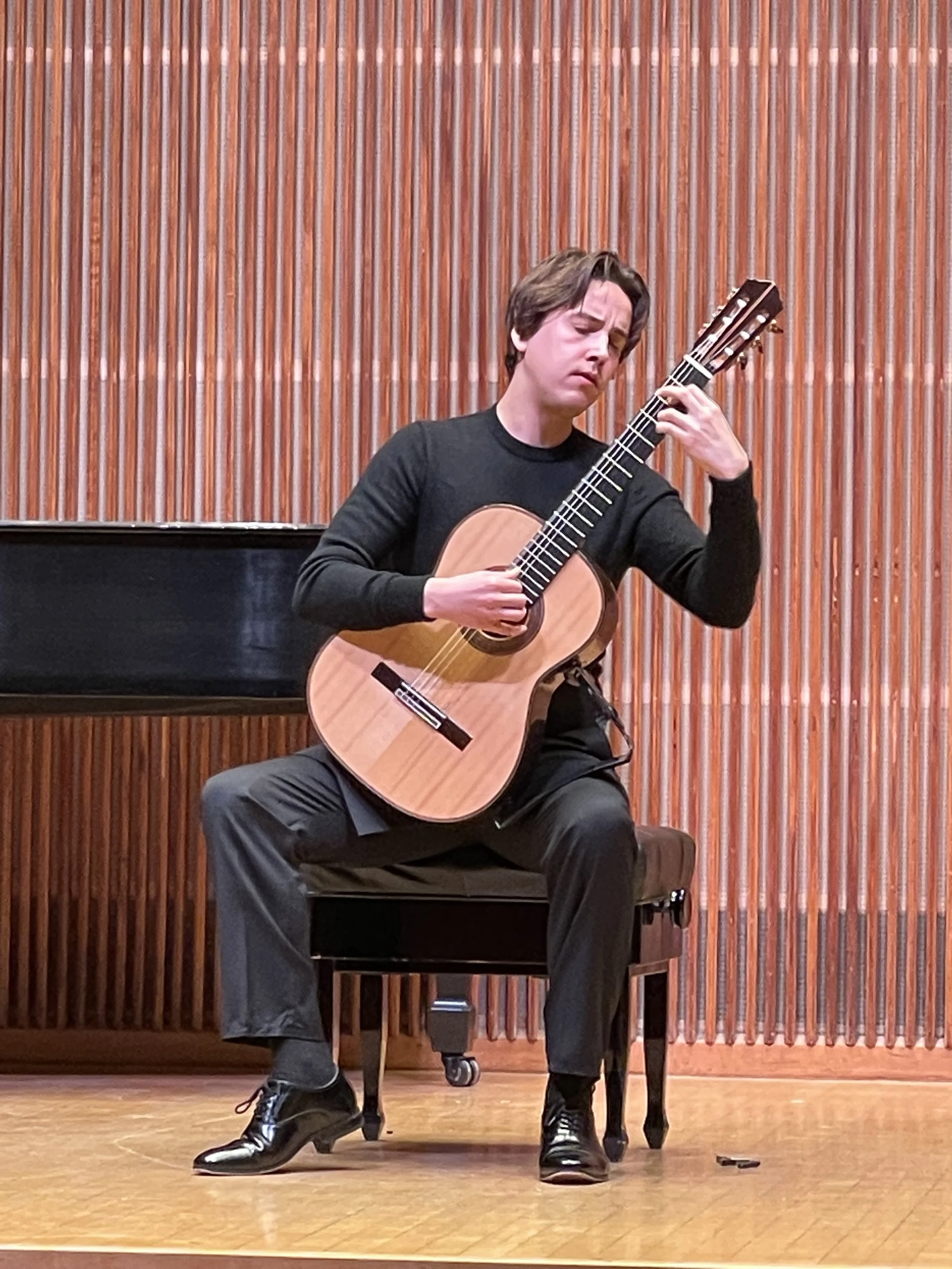 Xavier Jara Returns to Oberlin