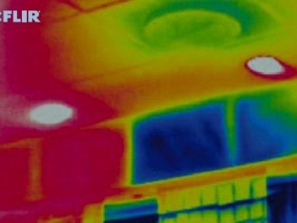 Thermal-imaging-of-store-front-windows-leak.jpg