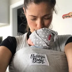 NOVEMBER 17, 2017 - Mr. Barr went back to work yesterday 😭 but Bronwyn and I have been managing pretty well - except for one meltdown (equal parts me and her) yesterday afternoon, when she had a fussy inconsolable couple of hours. Today, after another minimal sleep night (but progress in figuring out her various cries), we slept all morning and then went for a little walk with her wrap to get lunch. Now, more napping. 😴 .