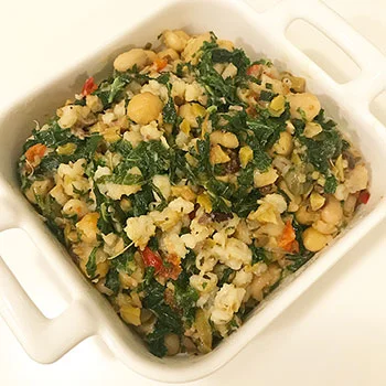 NUTRITION >>> So simple and delicious! Barley with chickpeas, cannellini beans, tapenade and kale! I can’t bear the thought of a cold salad on a wintery day so I’ve been making a lot of warm salads like this one lately. Grains, beans, greens and some kind of seasoning: BOOM. I just finished reading “The Psychobiotic Revolution: Mood, Food, and the New Science of the Gut-Brain Connection” by John F. Cryan, Scott C. Anderson, and Ted Dinan, and was reminded how important fibre is to feed our good gut bacteria! Want local, organic groceries delivered right to your door? Use promo code CRVAN-ROSCAF to get $20 off your 1st @SPUDdelivers purchase of $50.