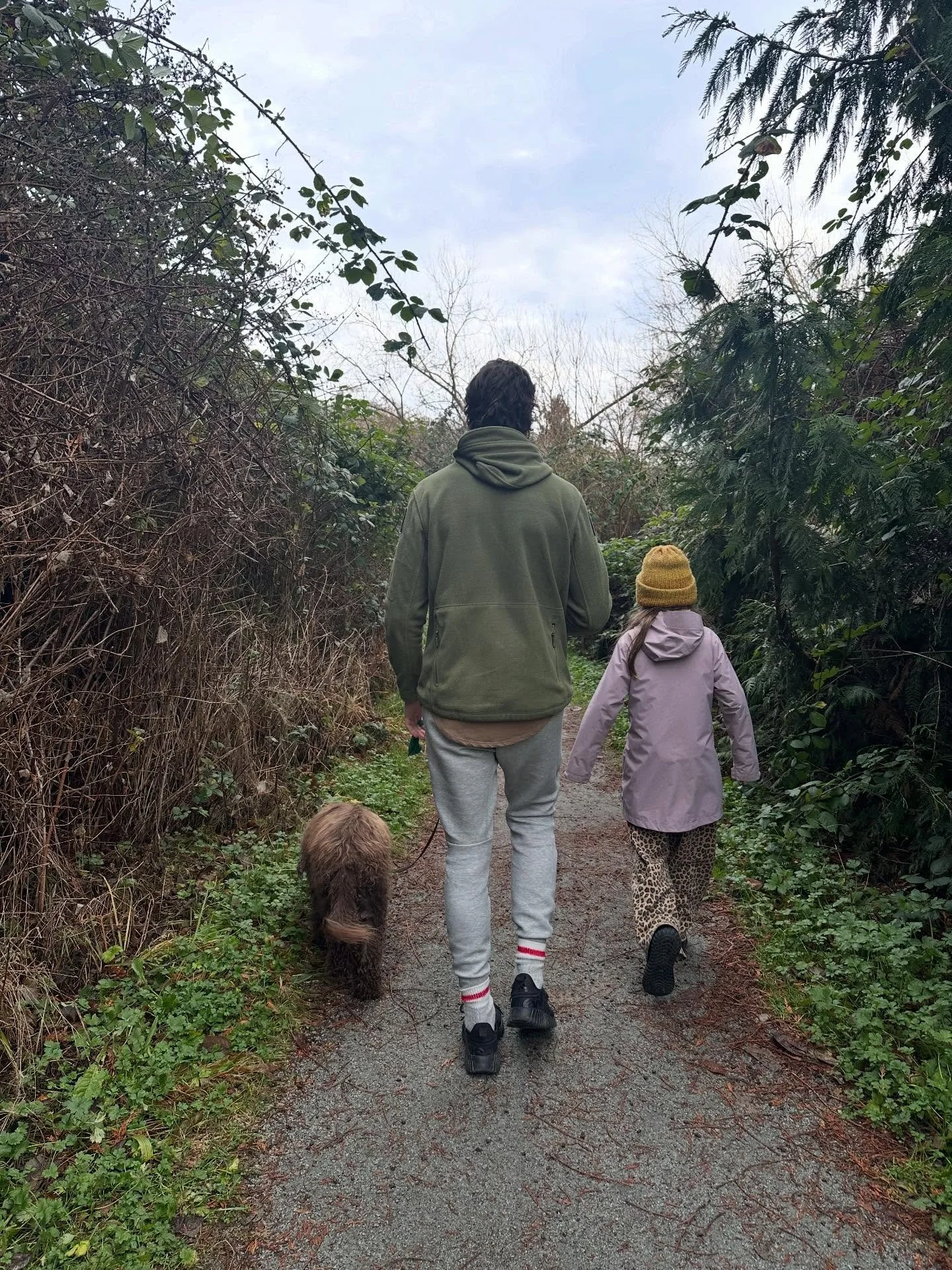 WEEKENDING checklist:
✅ Slow 
✅ Nourishing 
✅ Delicious
✅ Intentional 
✅ Togetherness 
✅ Morning light
✅ Movement (#antisedentaryrevolution)
✅ Nature 
✅ Active rest
✅ Passive rest
✅ Play