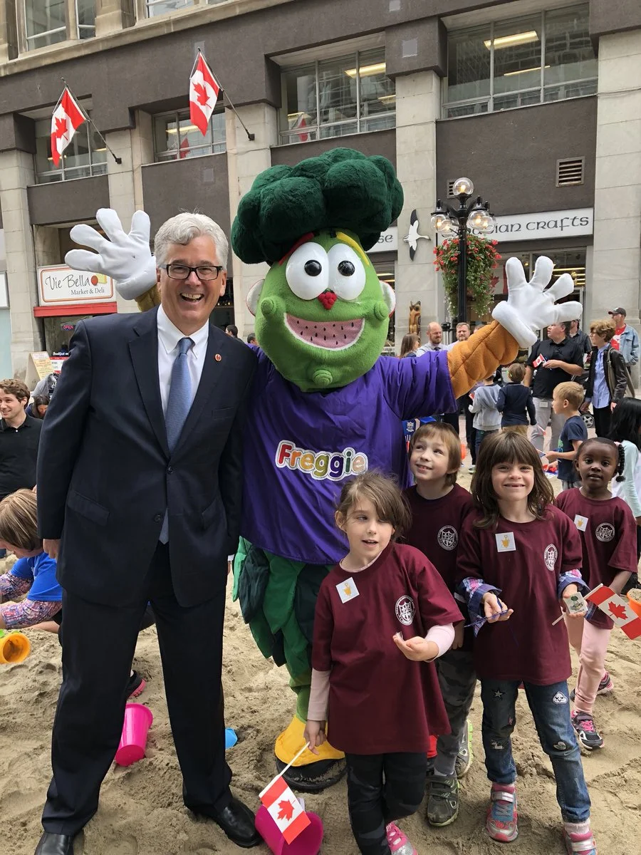 Sen Colin Deacon.jpg