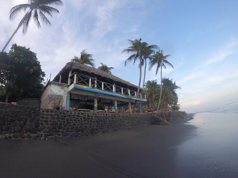 Out hotel at El Zonte